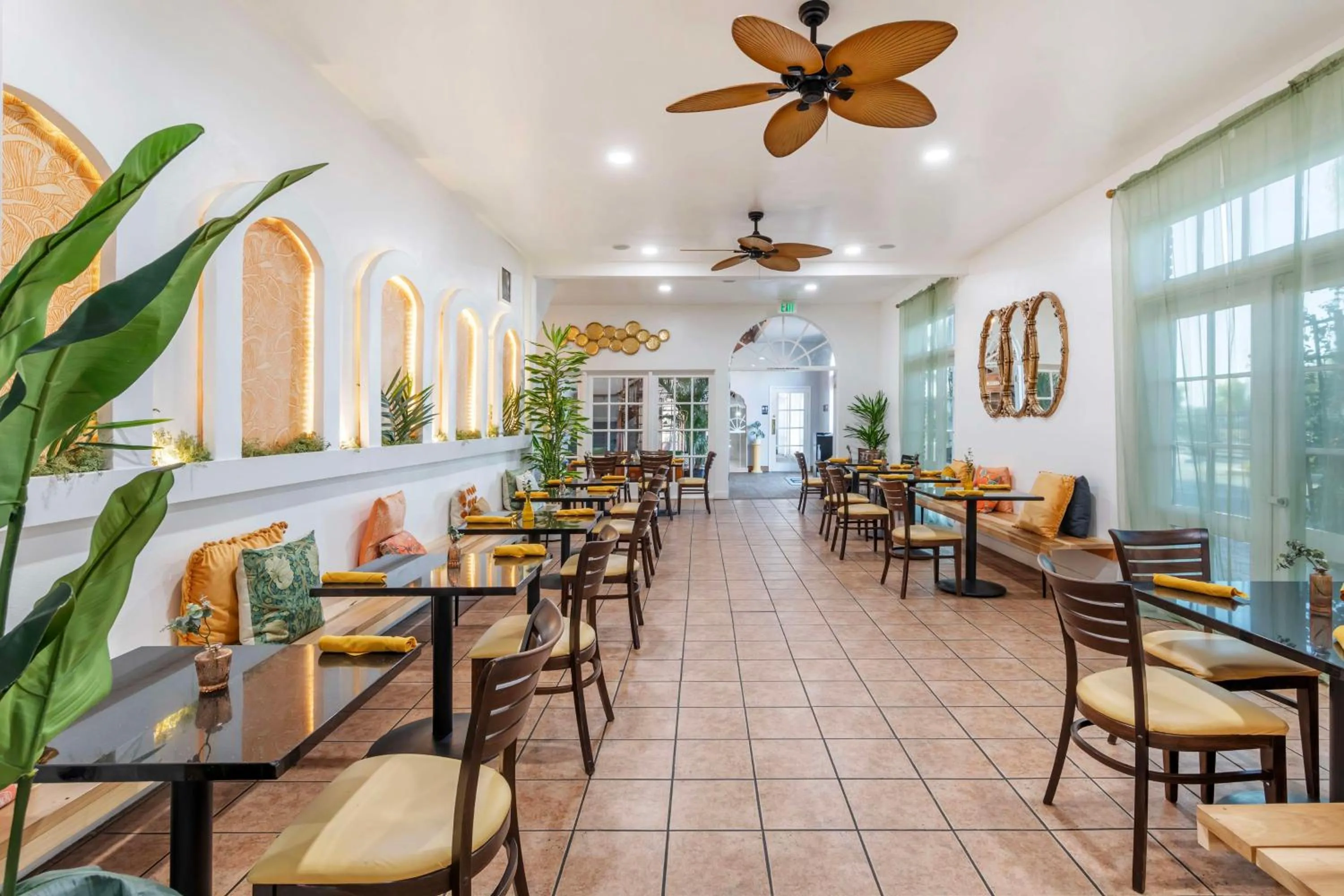 Breakfast in Best Western Plus Hill House