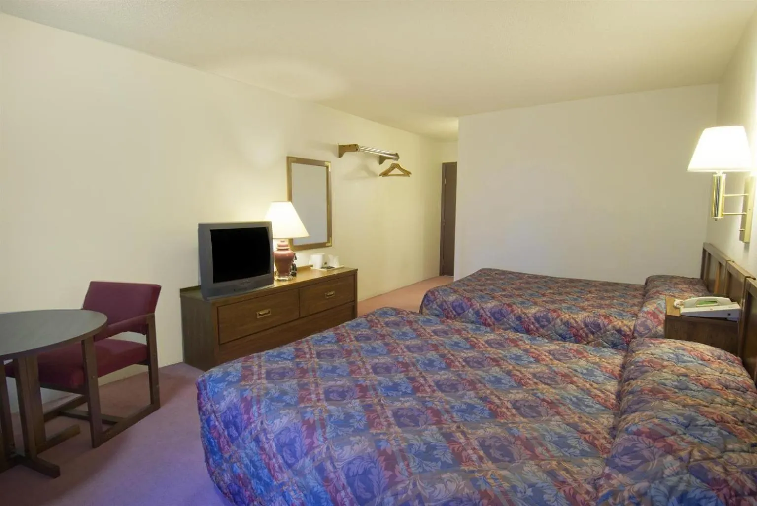 Bedroom, Bed in Americas Best Value Inn Laramie