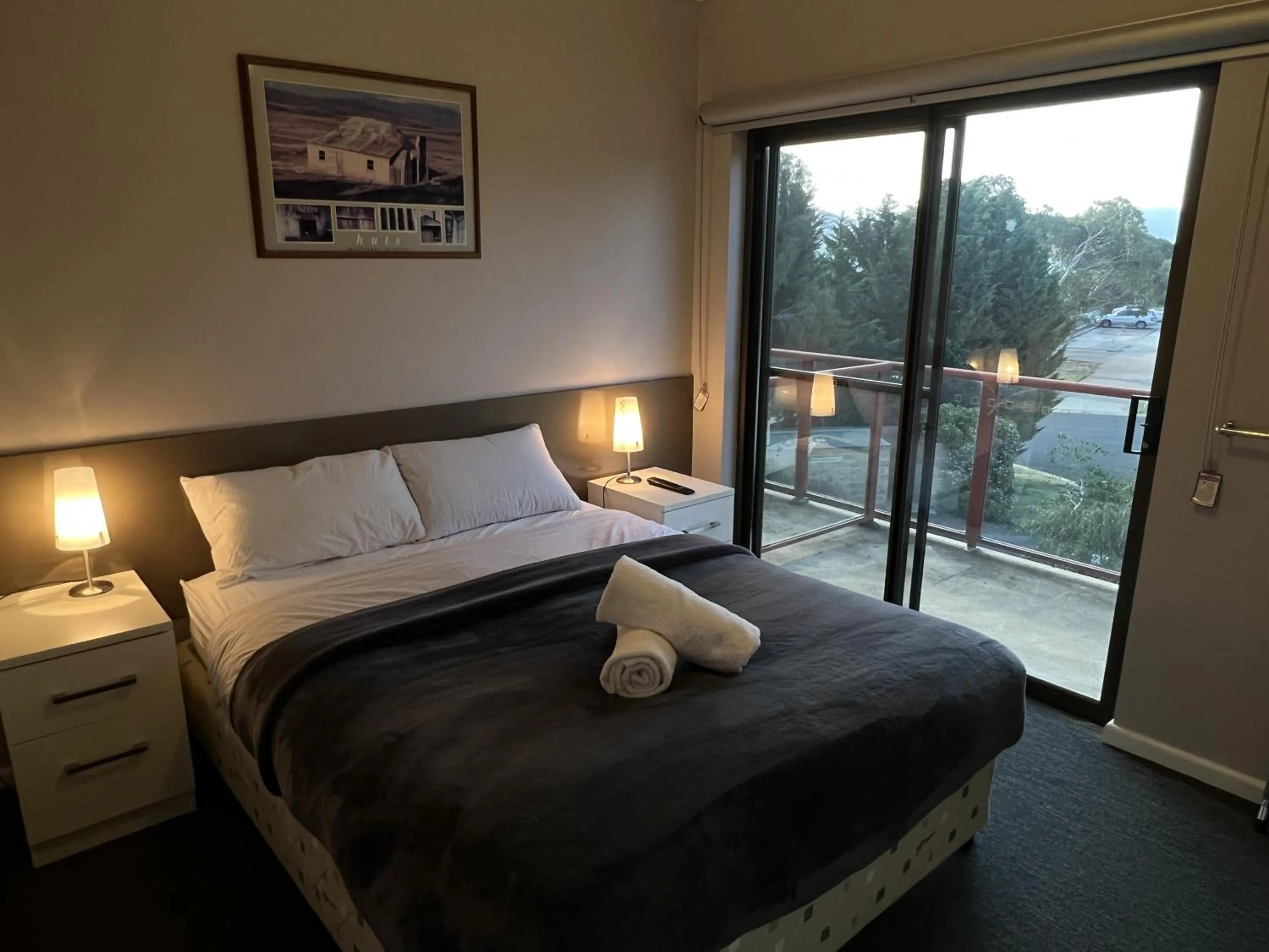 Bed in Yuki Inn Jindabyne