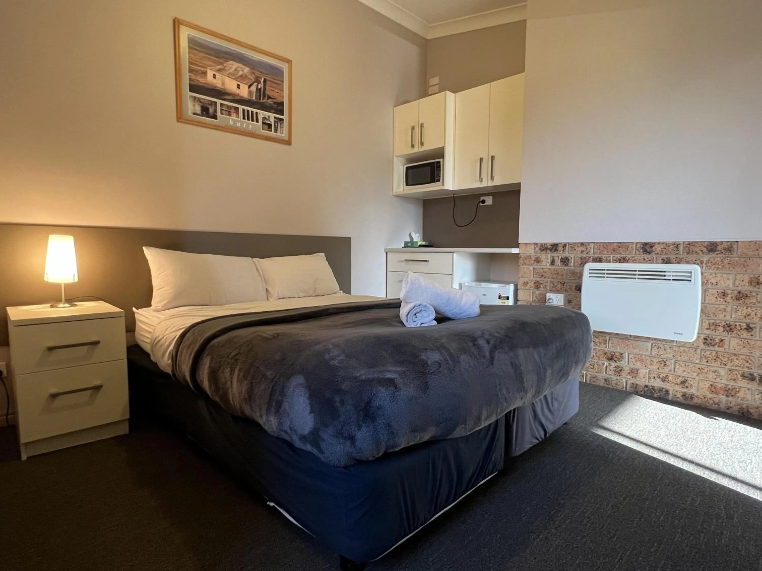 Bed in Yuki Inn Jindabyne