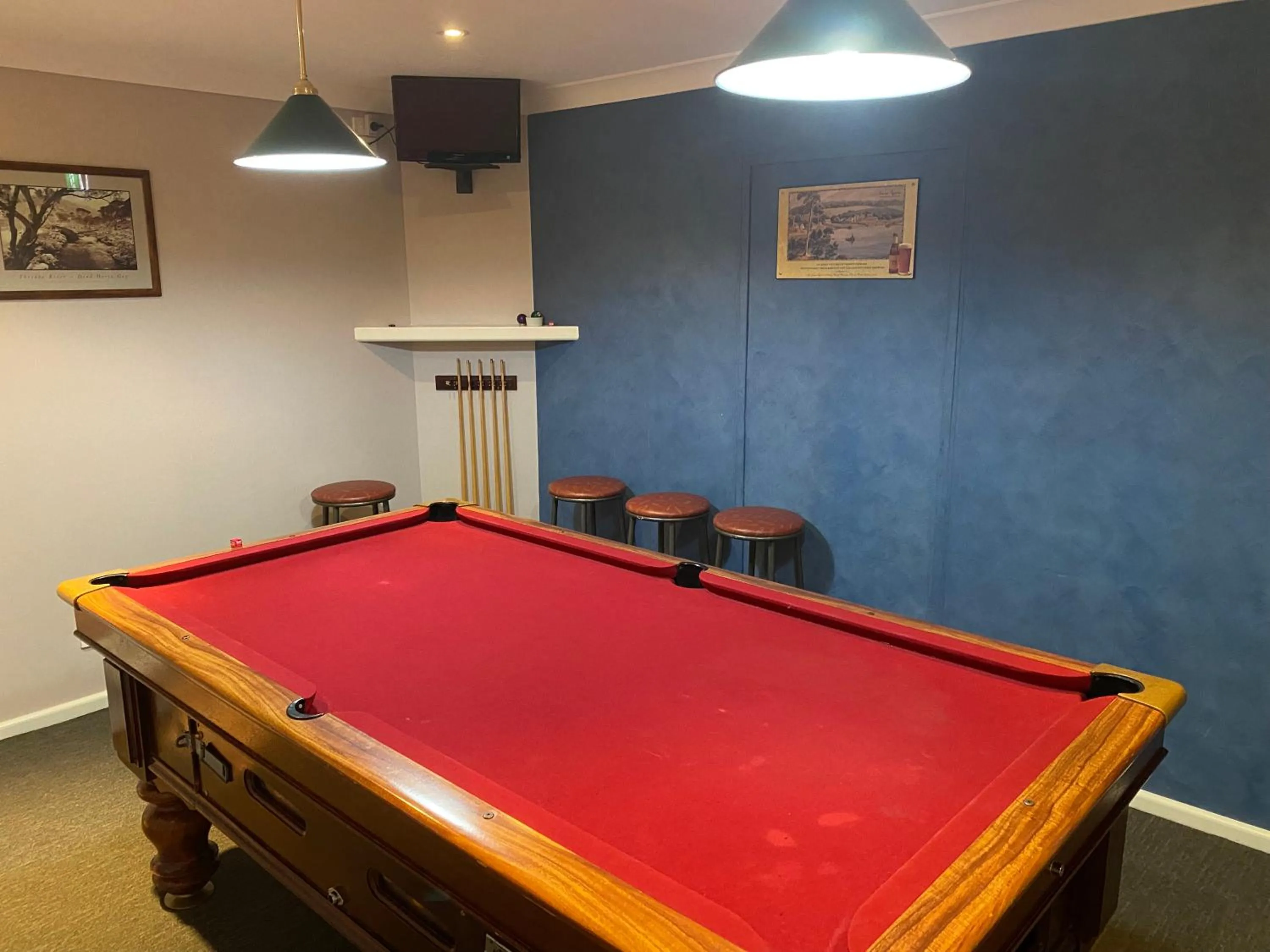 Billiard in Yuki Inn Jindabyne