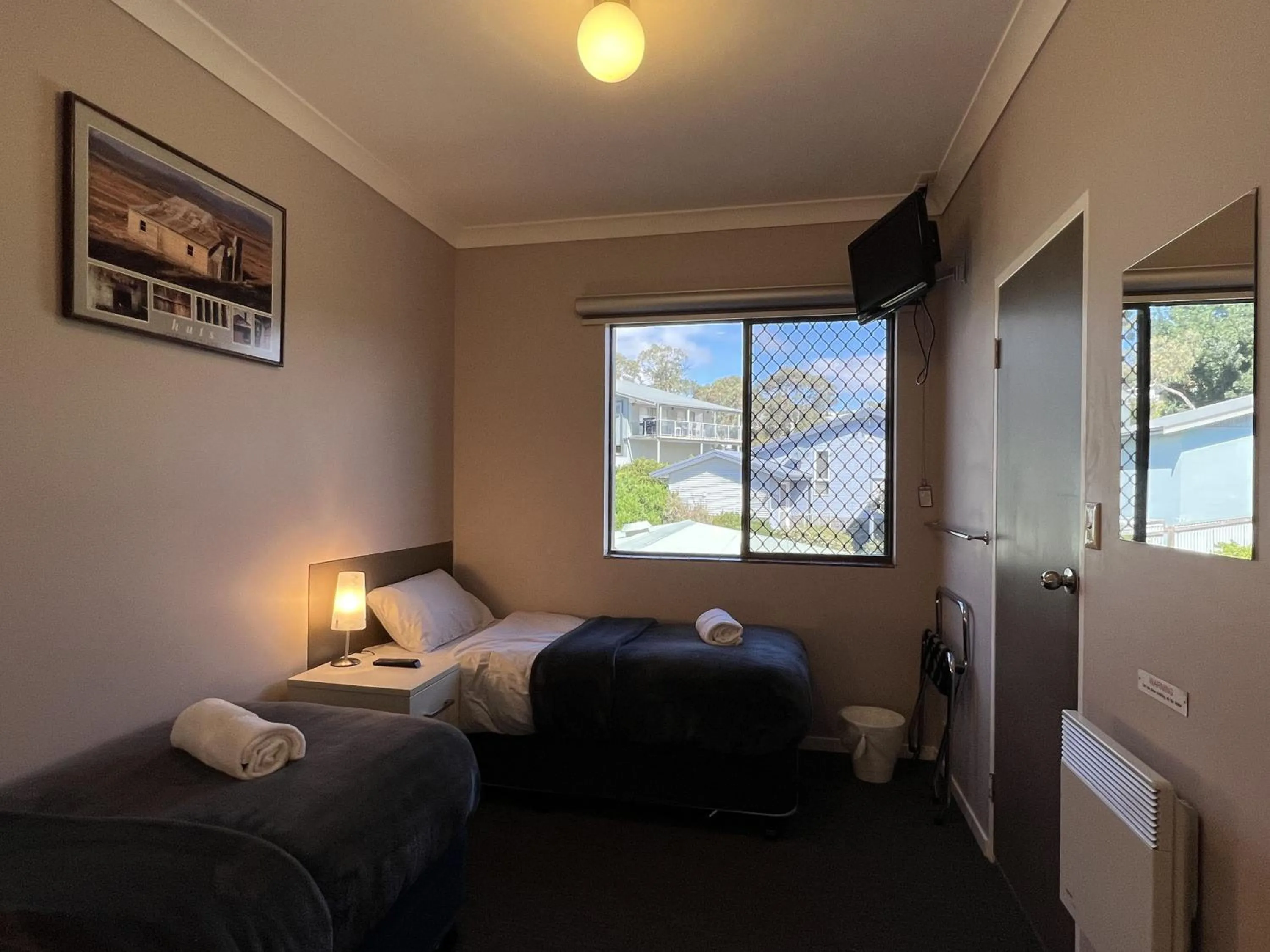 Bed in Yuki Inn Jindabyne
