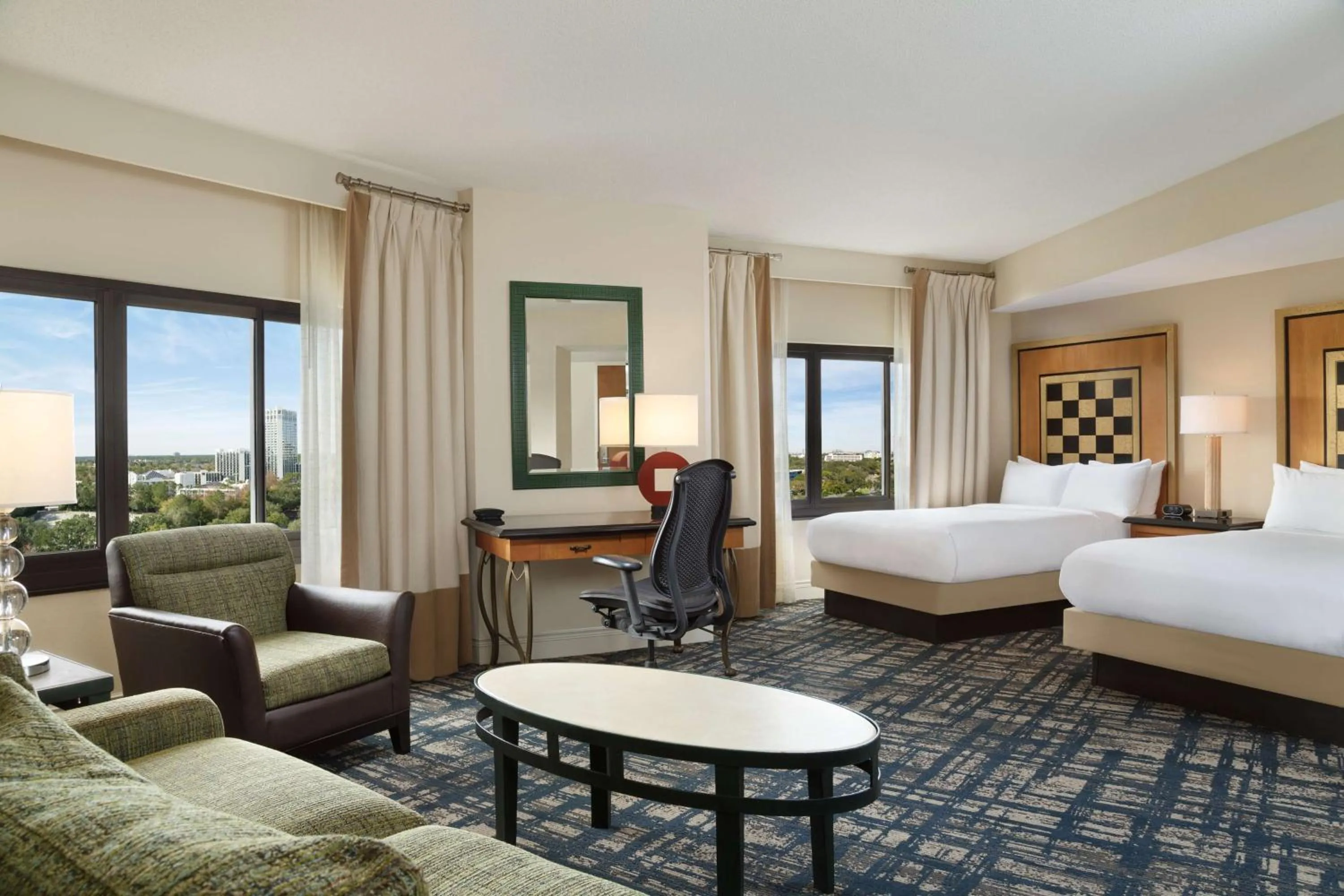 Living room, Bed in Hilton Orlando Lake Buena Vista - Disney Springs™ Area