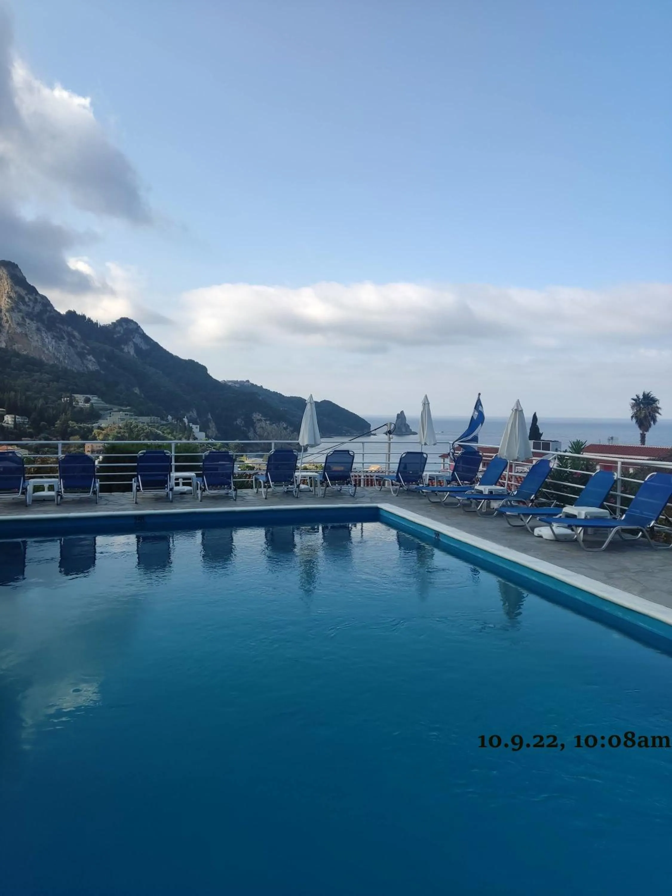 Swimming pool in Panorama apartments