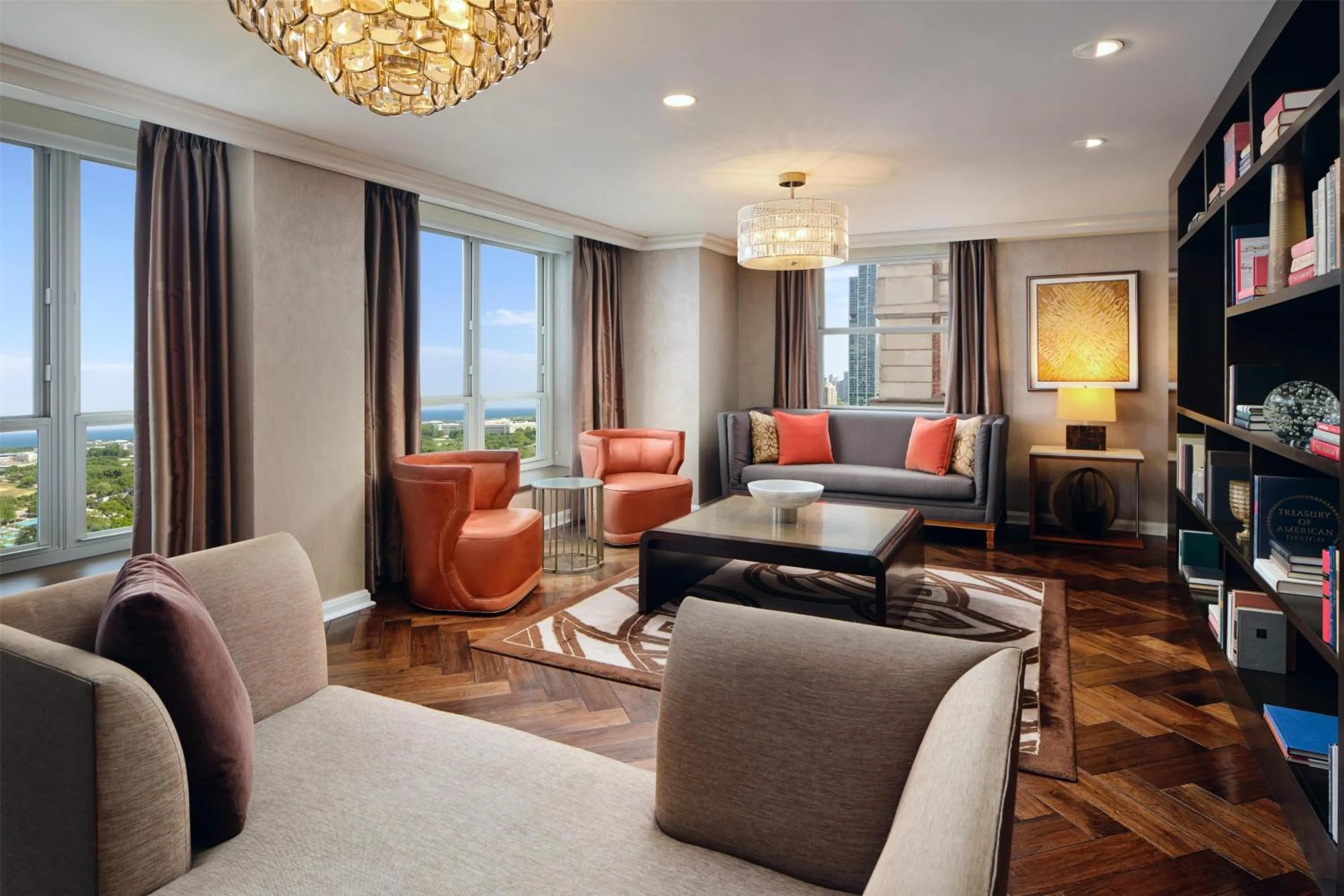 Living room in Hilton Chicago