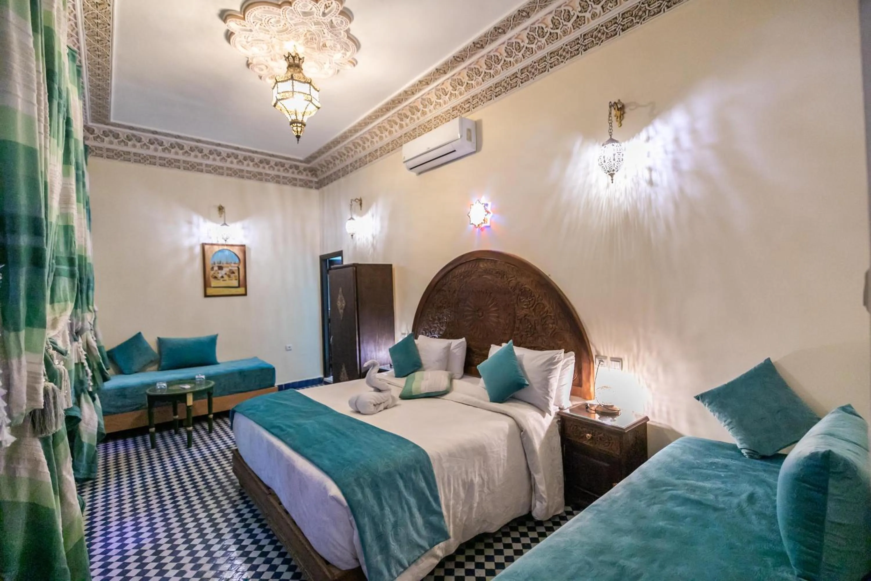 Bed in Dar Fes Tresor