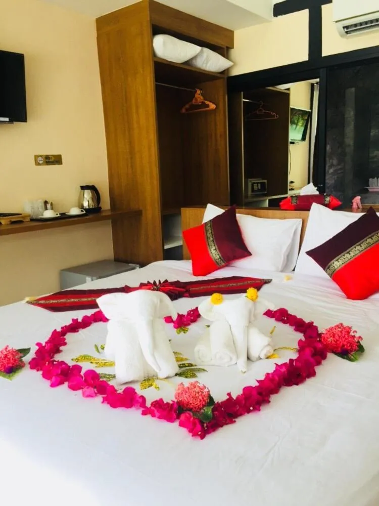 Bed in Mook Tamarind Resort