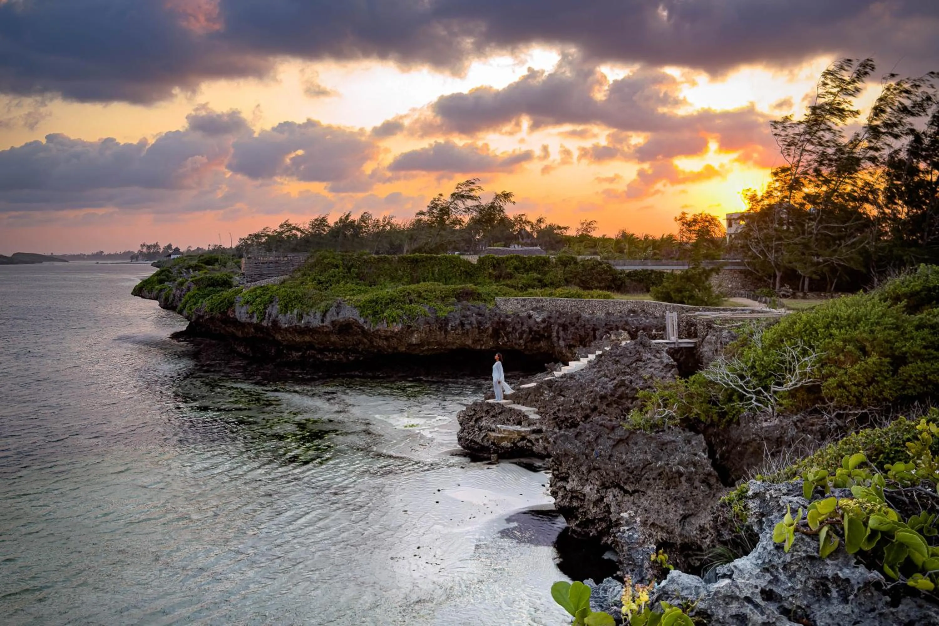 Beach in The Charming Lonno Lodge Watamu