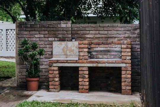 BBQ facilities in Casa Leitao Lodge