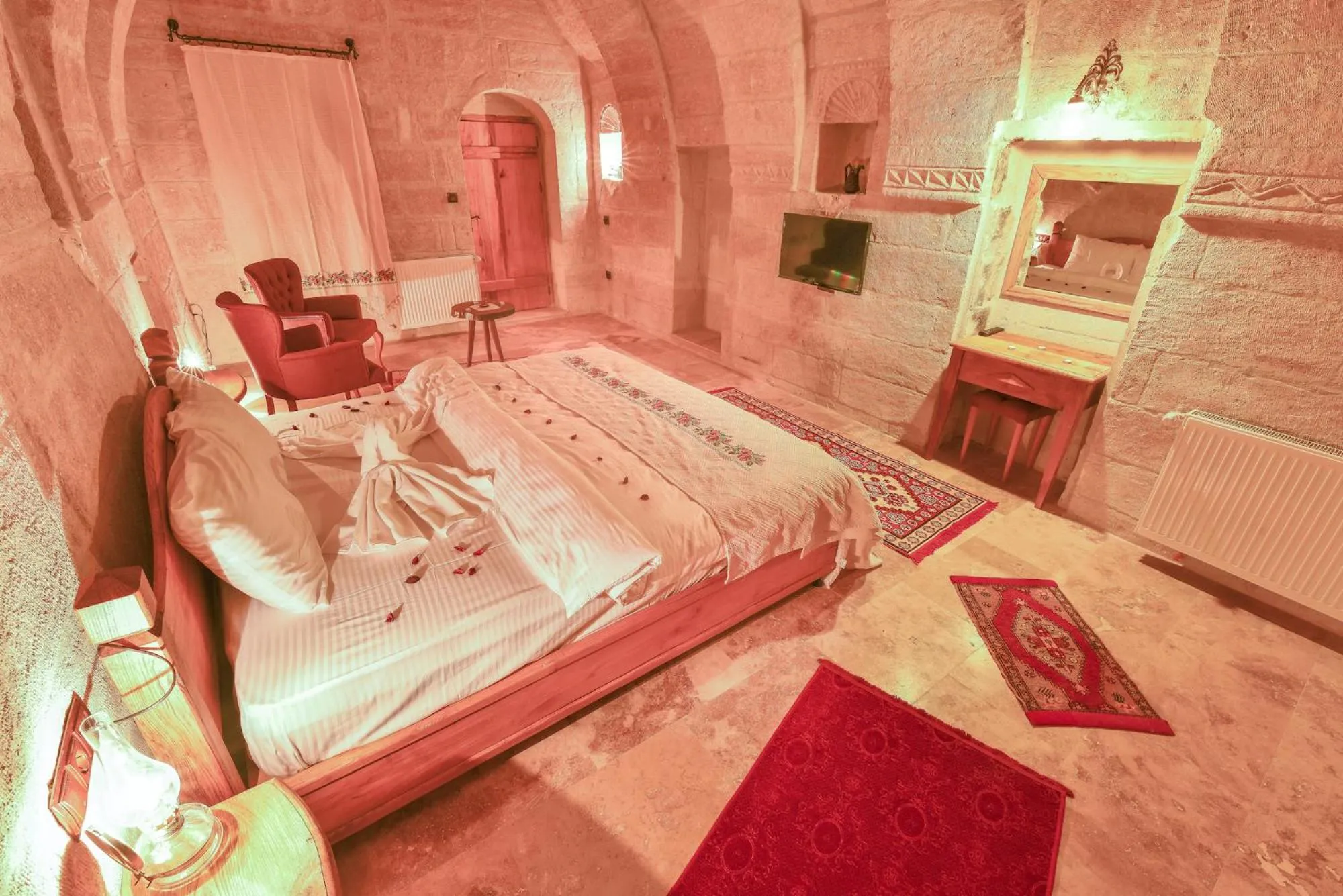 Bed in Mosaic Cave Hotel