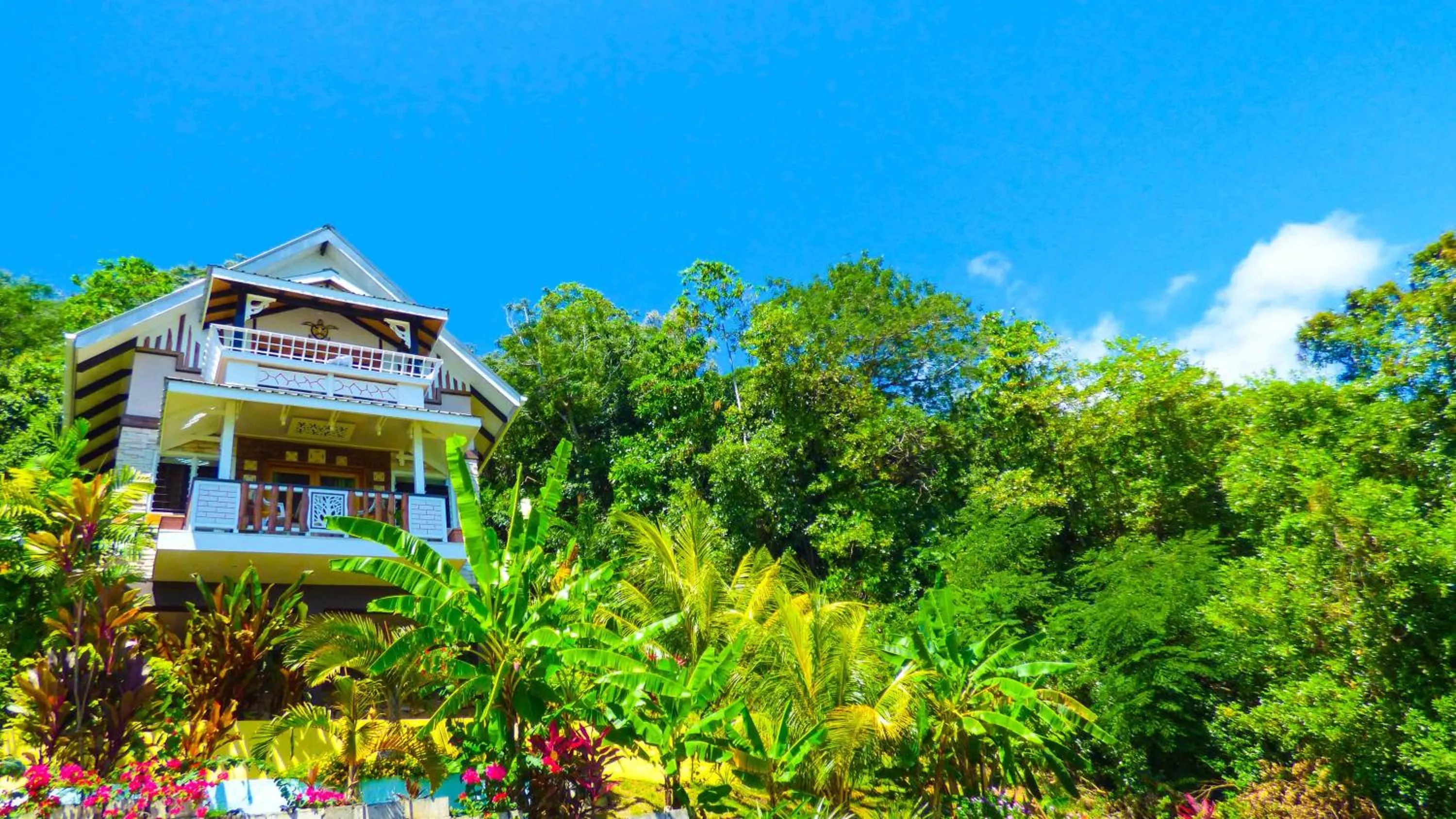 Facade/entrance in Mouggae Blues Villas