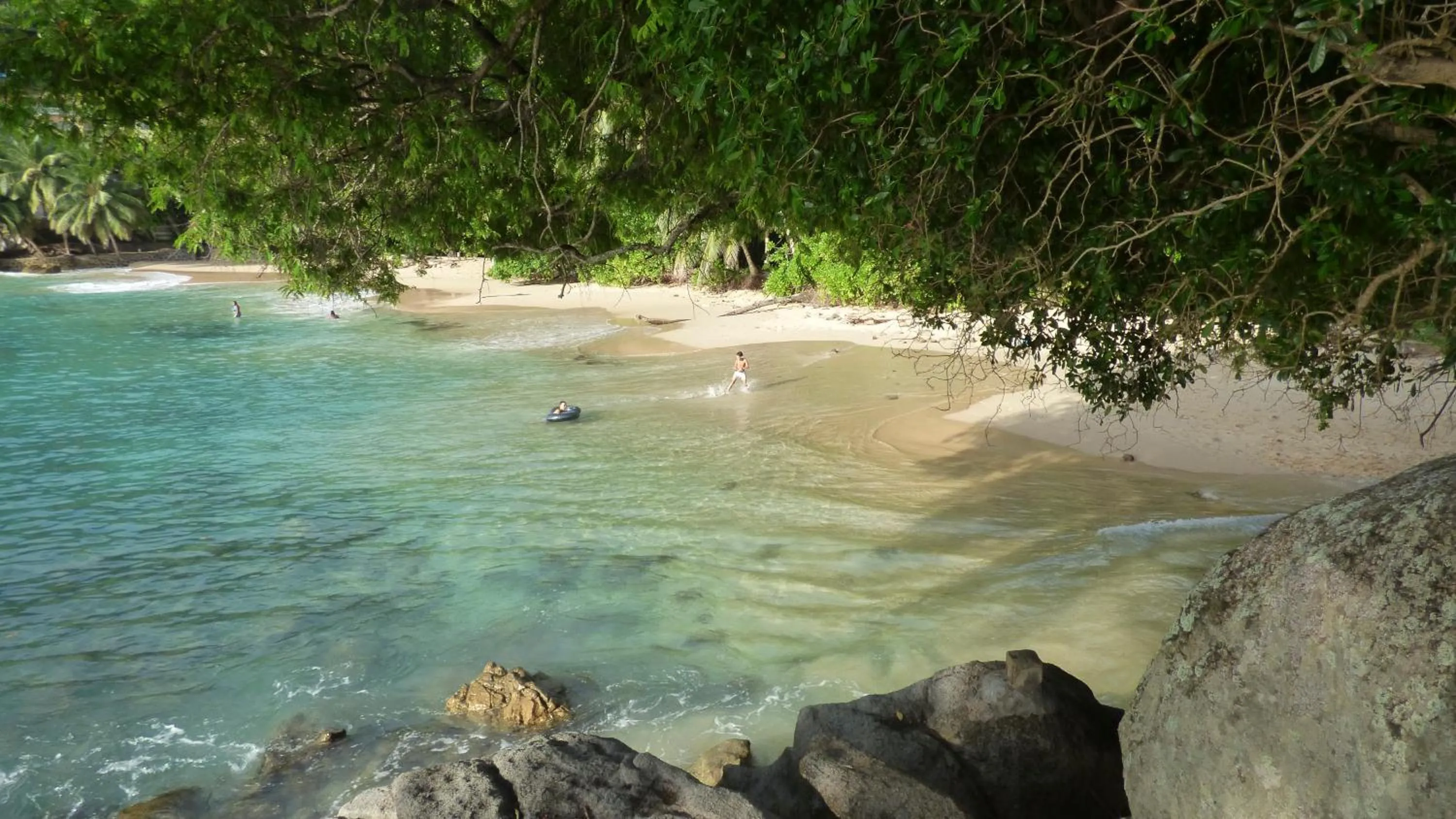 Beach in Mouggae Blues Villas