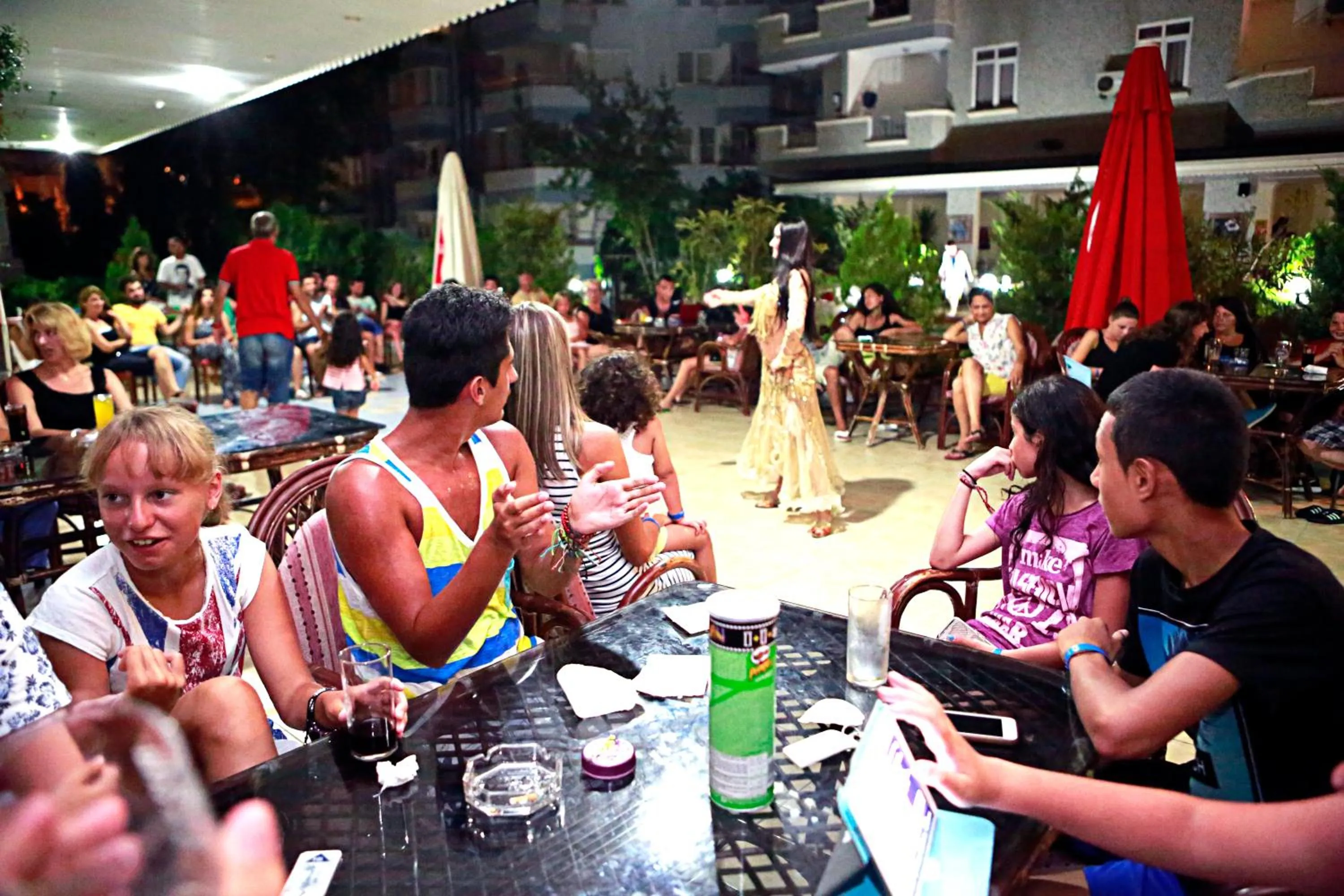 Evening entertainment in Alanya Risus Park Hotel