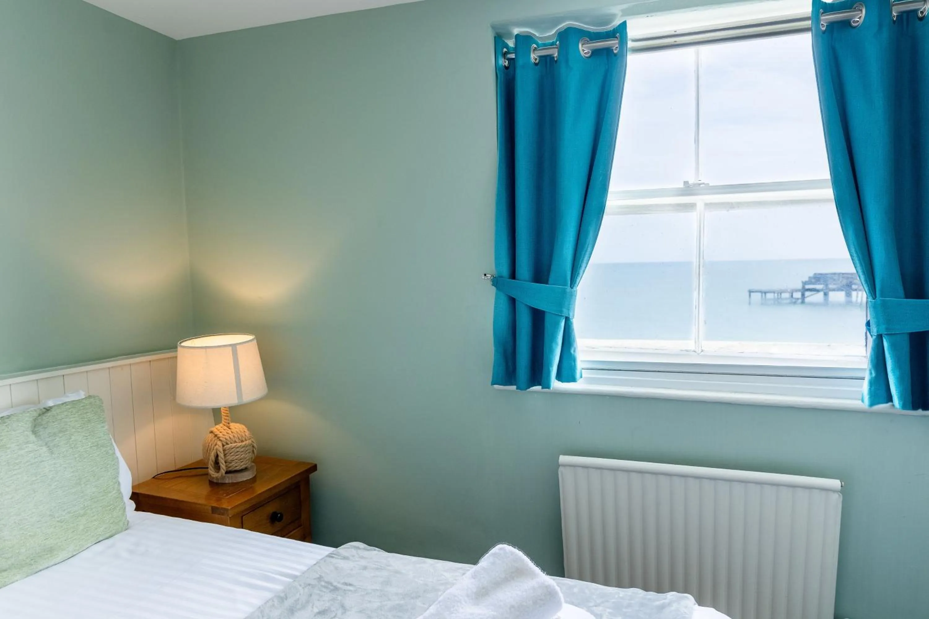 Sea view, Bed in The Clarendon Hotel