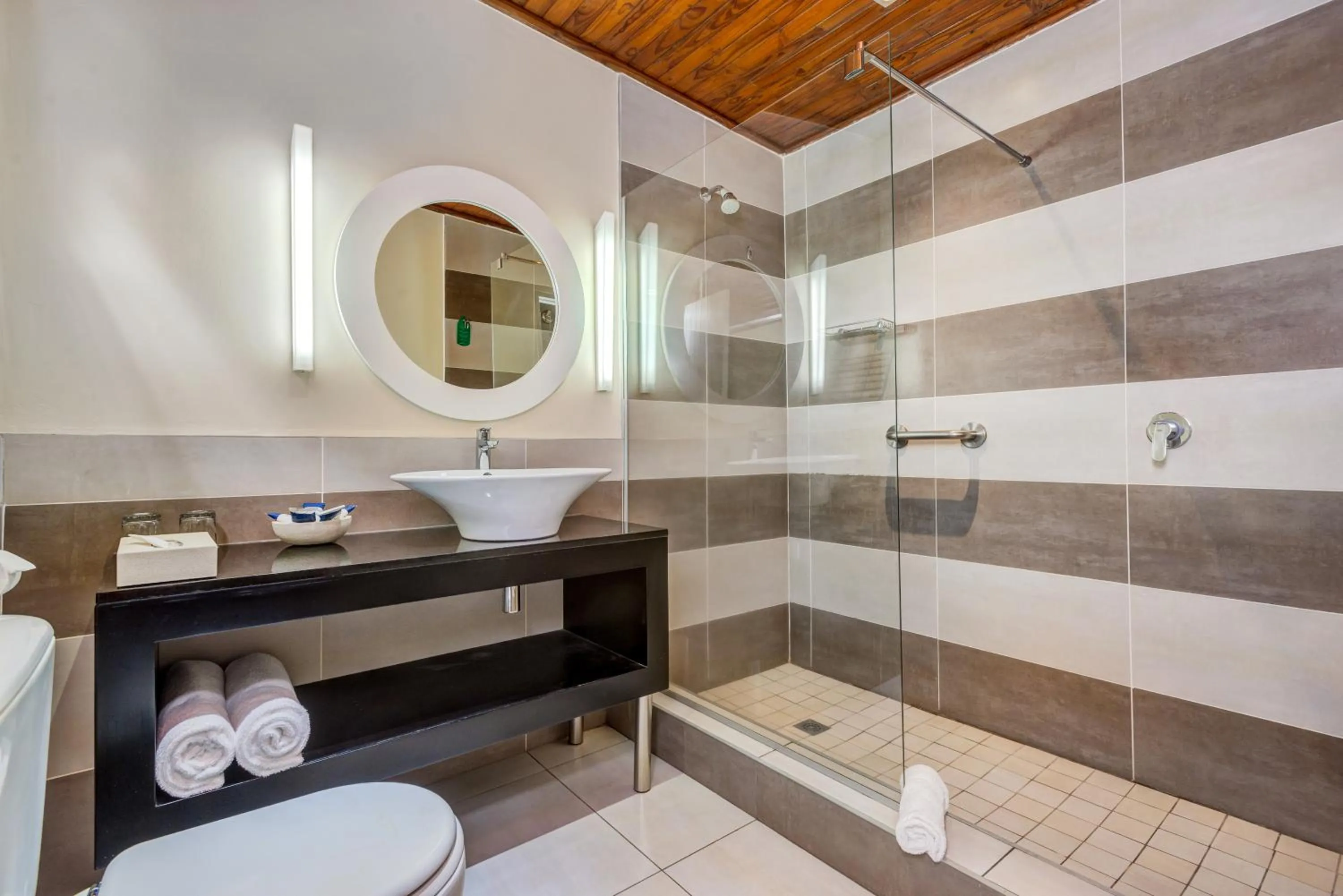 Shower in Hazyview Sun