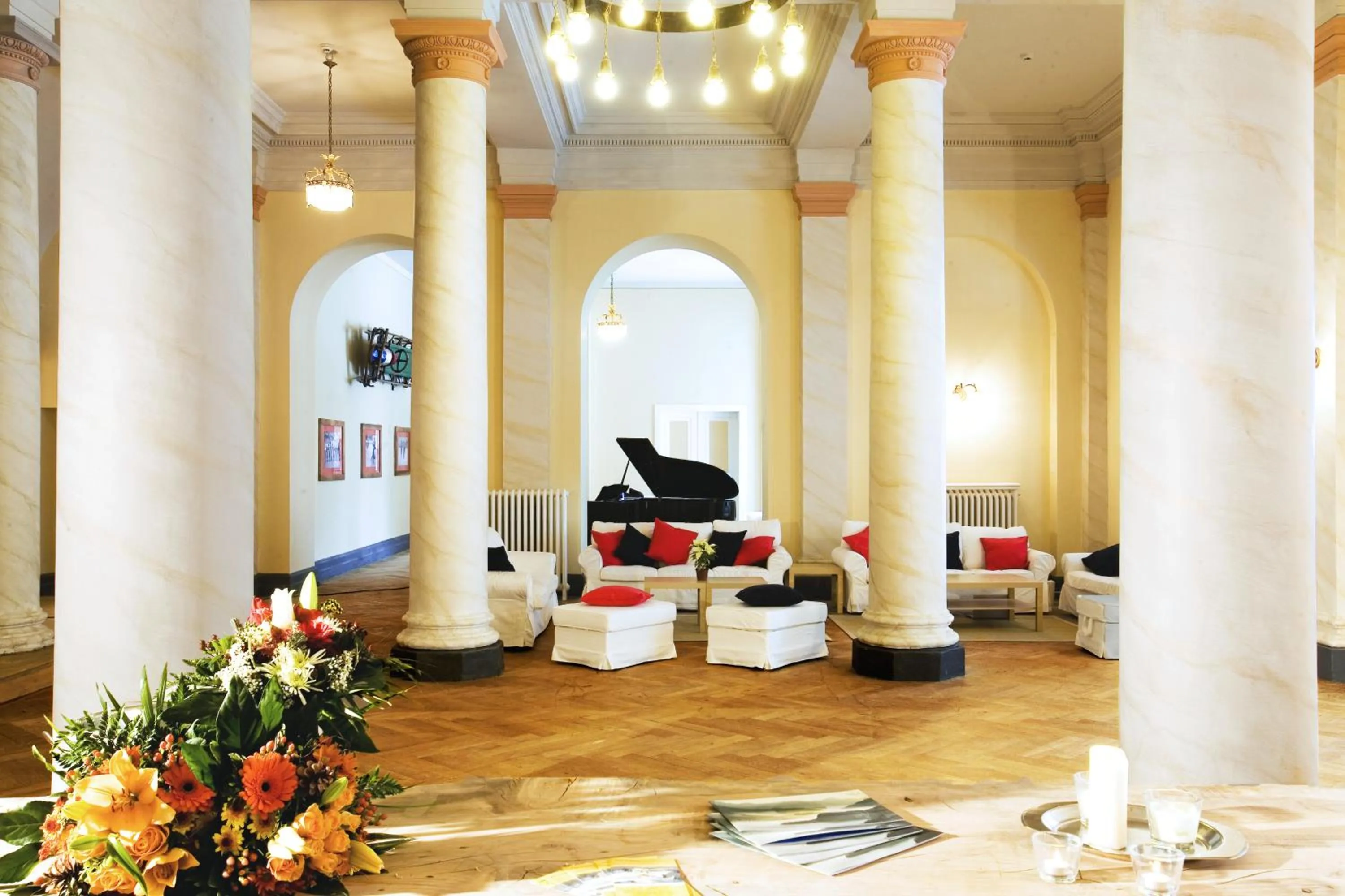 Lobby or reception in Maloja Palace Suites CO2-Neutral