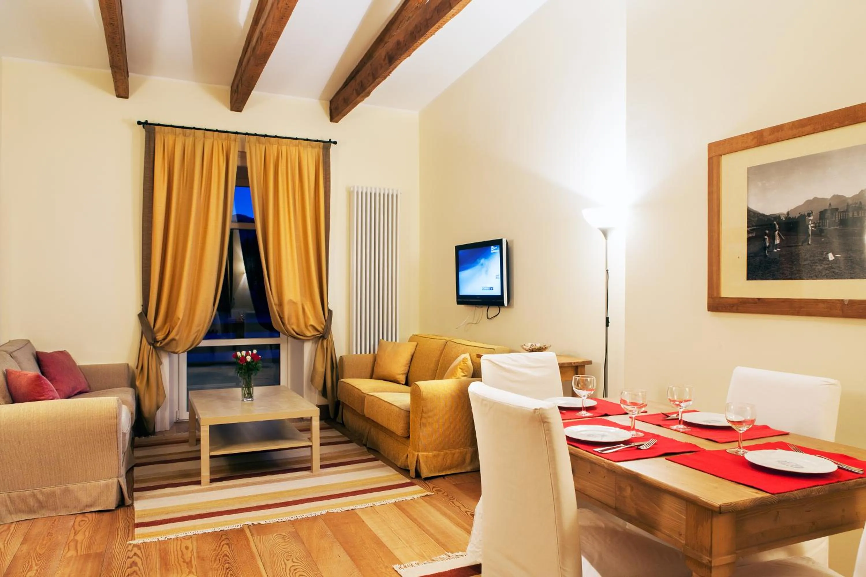Living room in Maloja Palace Suites CO2-Neutral