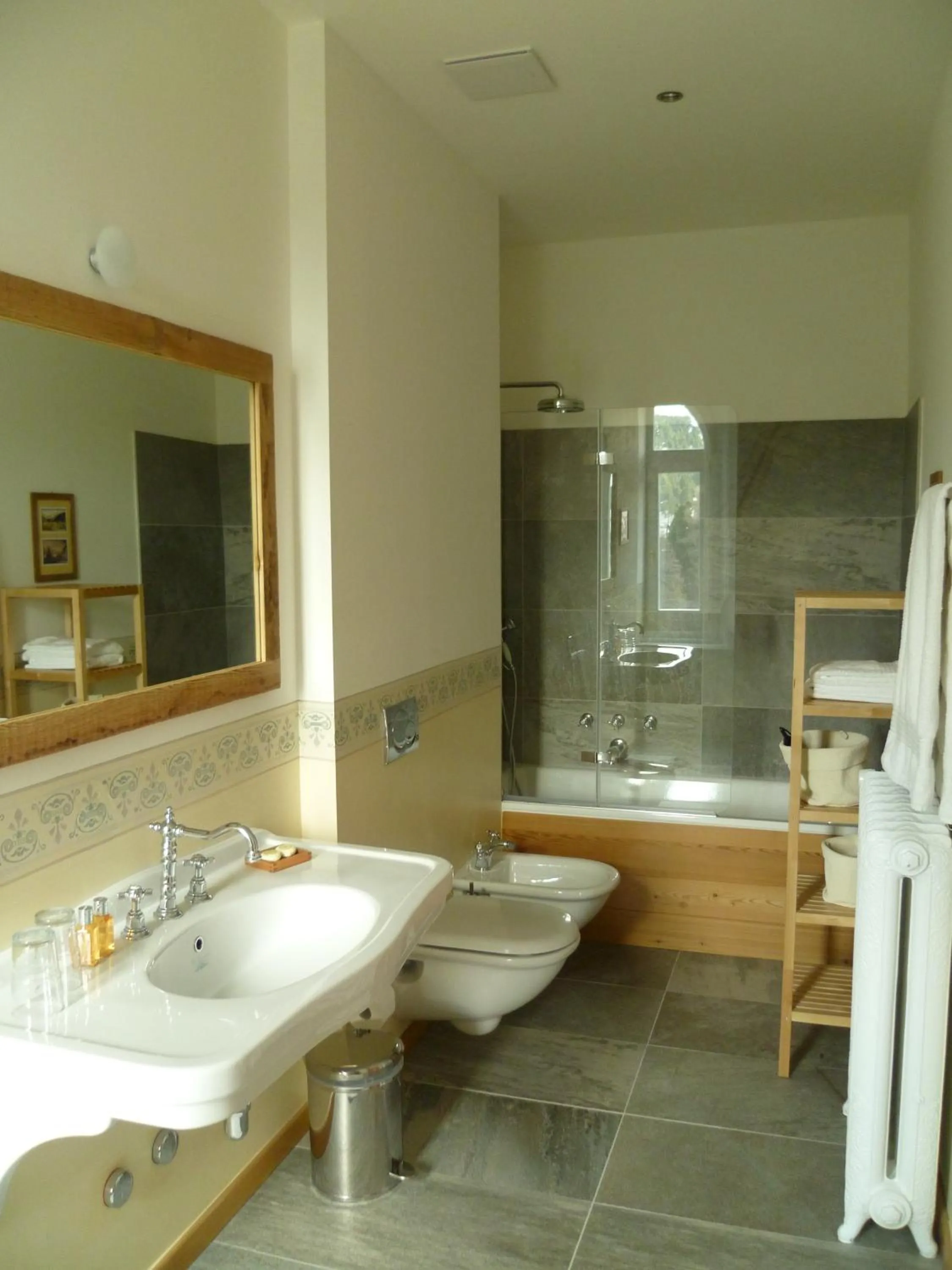 Bathroom in Maloja Palace Suites CO2-Neutral