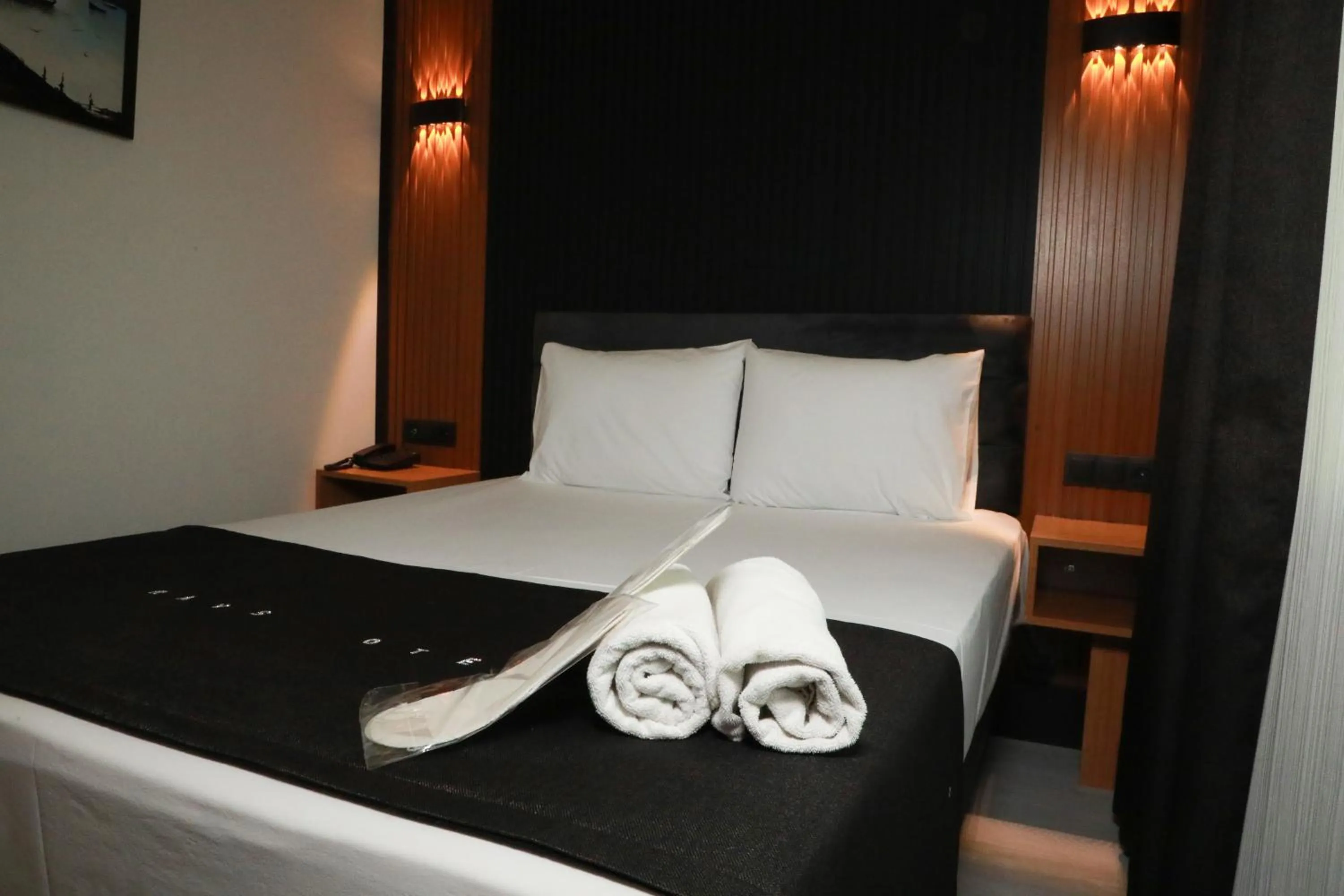 Bedroom, Bed in Rays Hotel - Bakirkoy Istanbul City Center