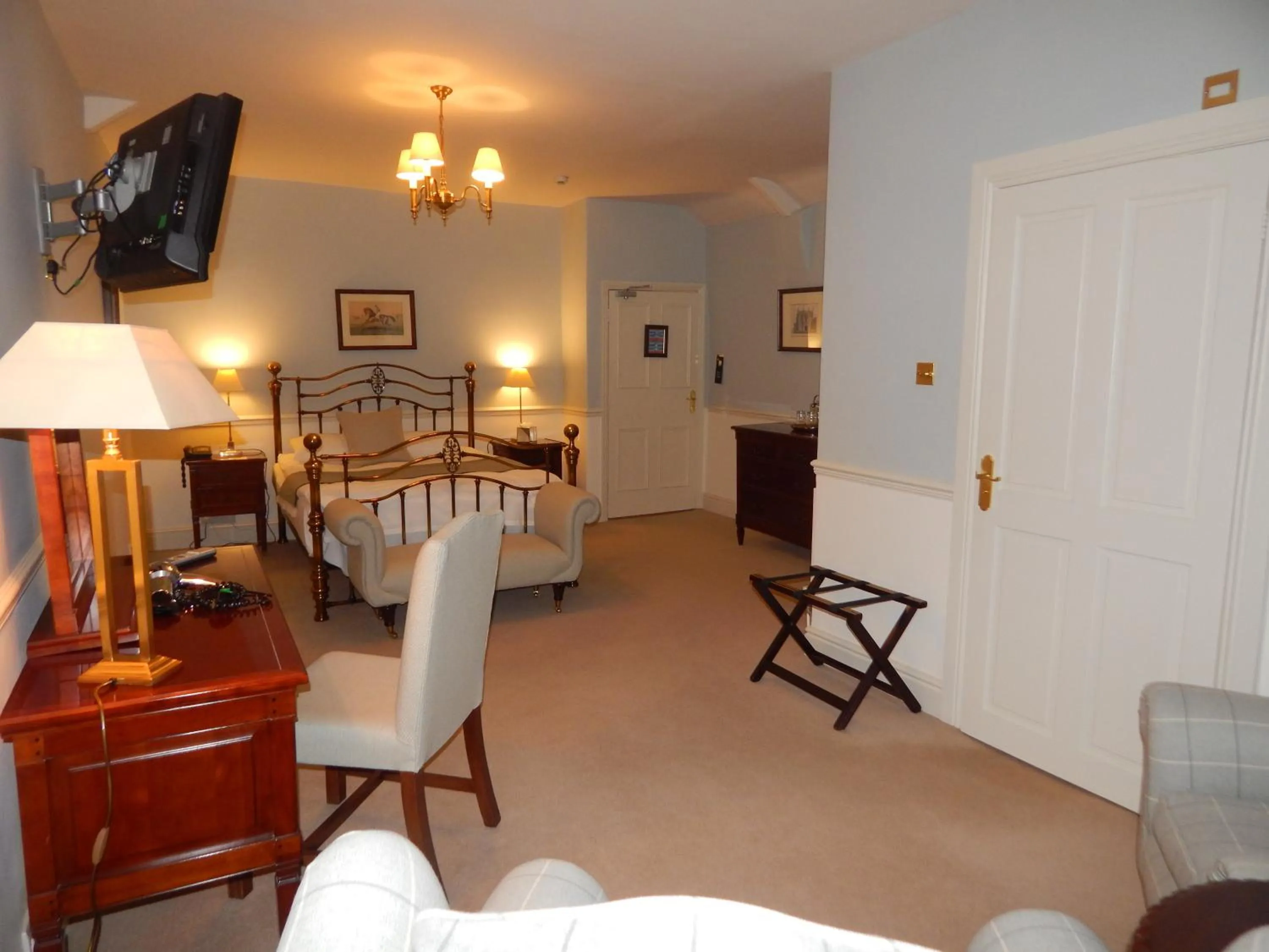 Bedroom, Bed in Burythorpe House