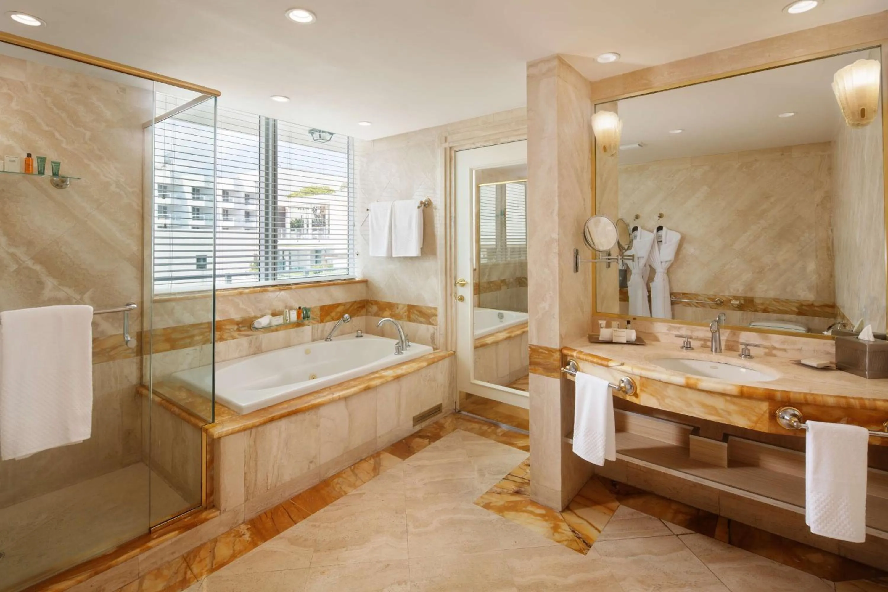 Bathroom in Hilton Bentley Miami South Beach