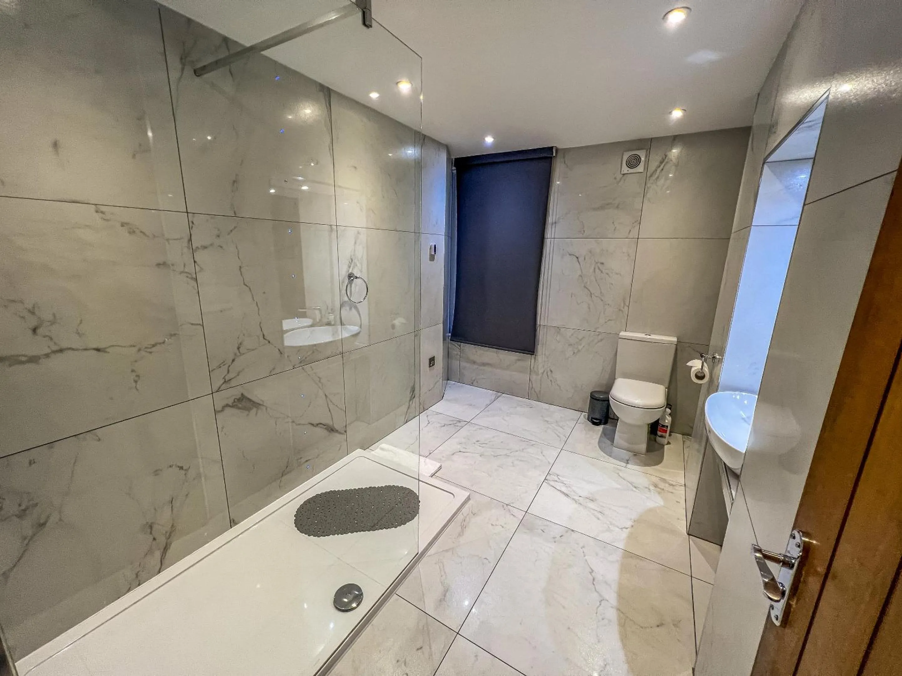 Bathroom in Fountain House