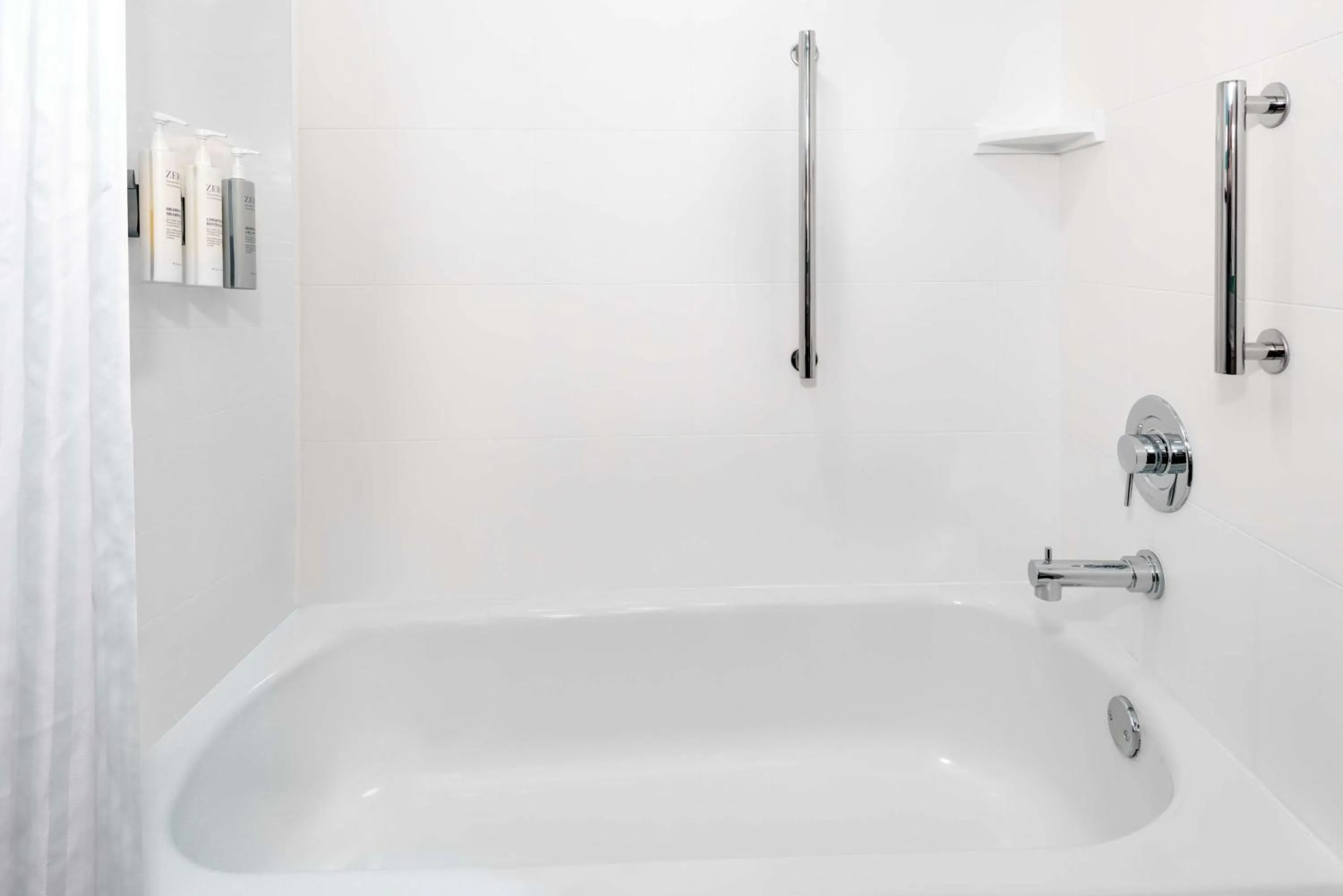 Bathroom in Hilton Garden Inn Orlando International Drive North