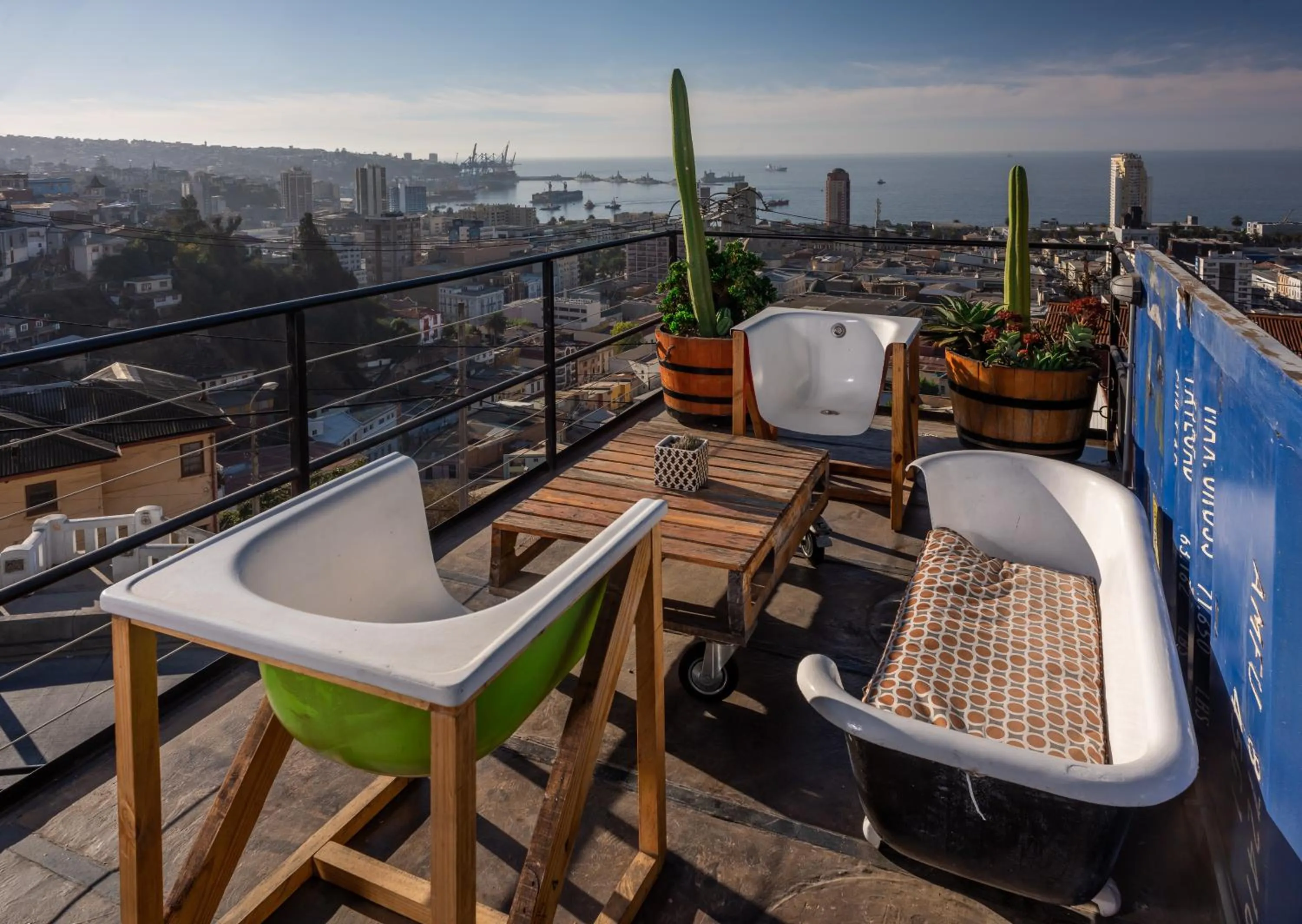 Hotel Winebox Valparaiso