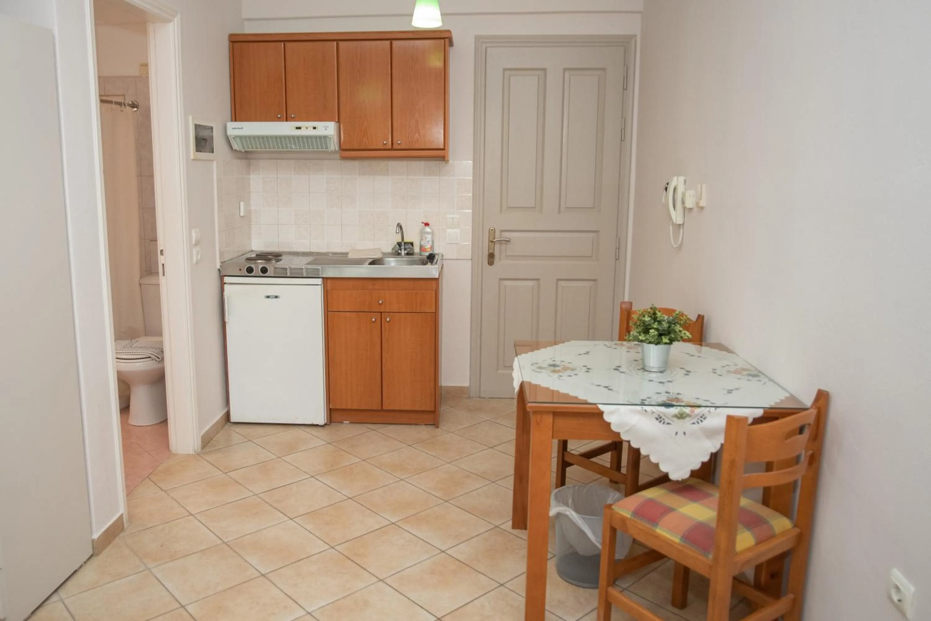 Kitchen or kitchenette in Katerina Roza Studios - Heartfelt Hospitality in the City