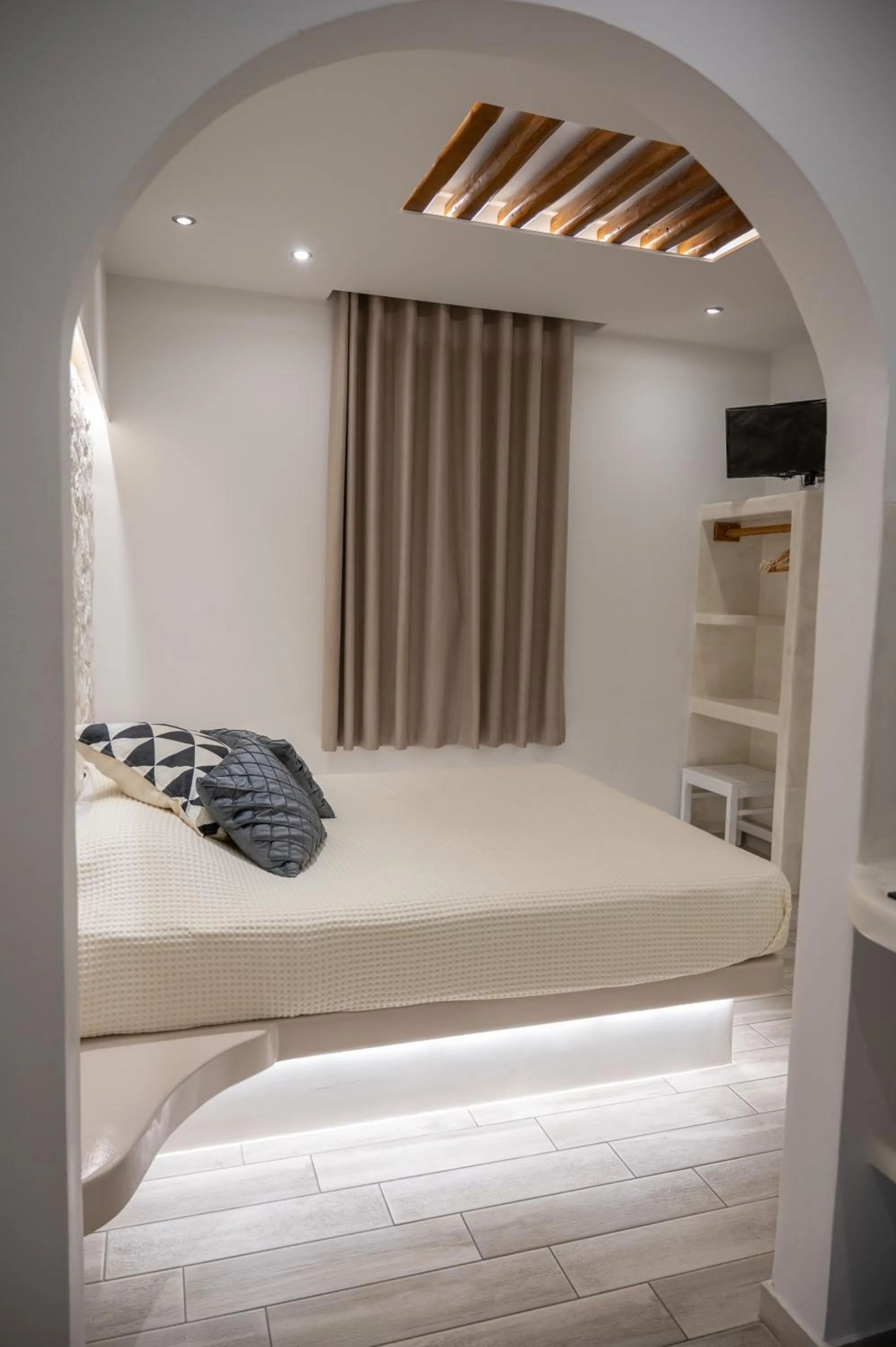 Bed in Katerina Roza Studios - Heartfelt Hospitality in the City