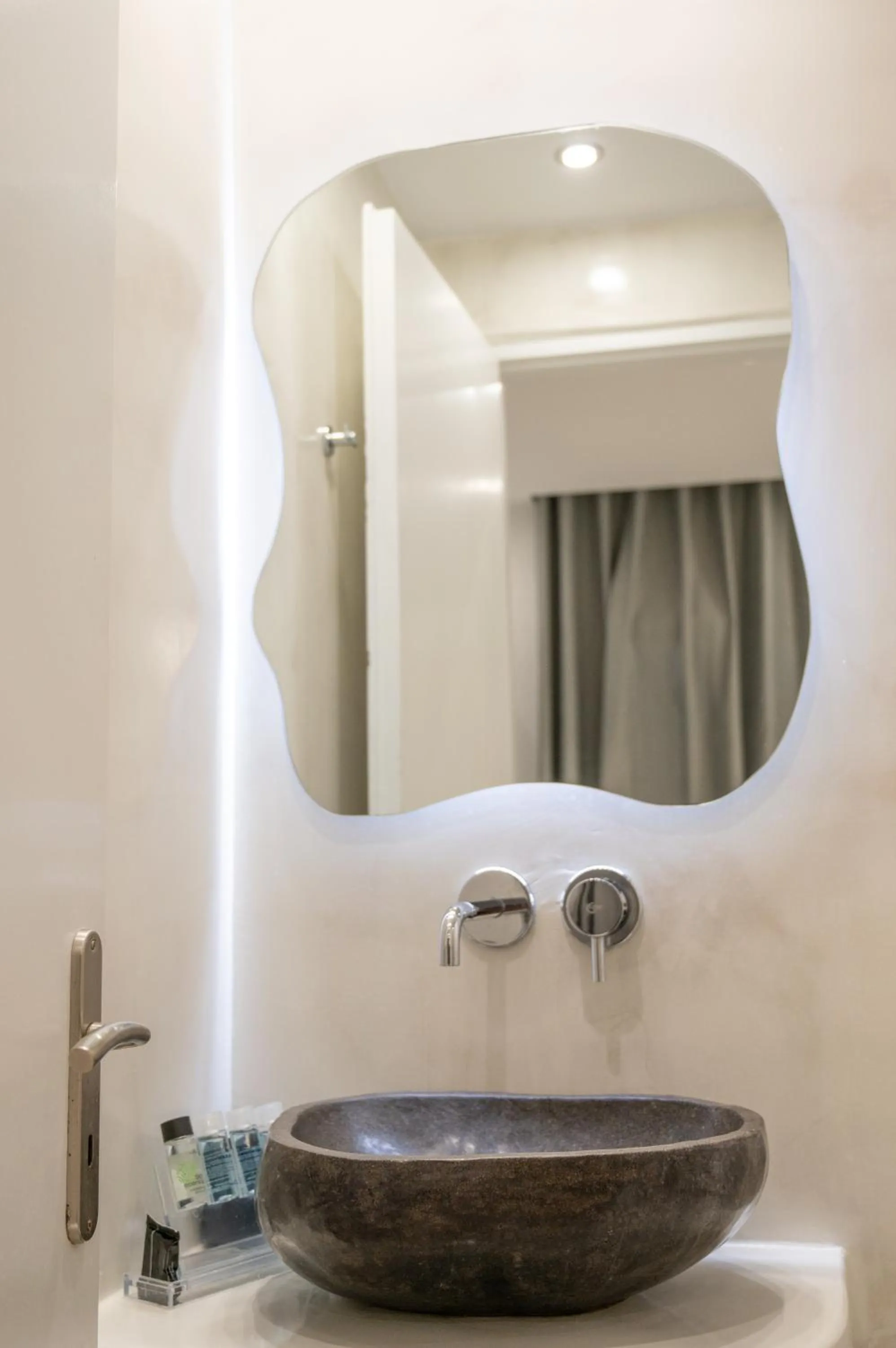 Bathroom in Katerina Roza Studios - Heartfelt Hospitality in the City