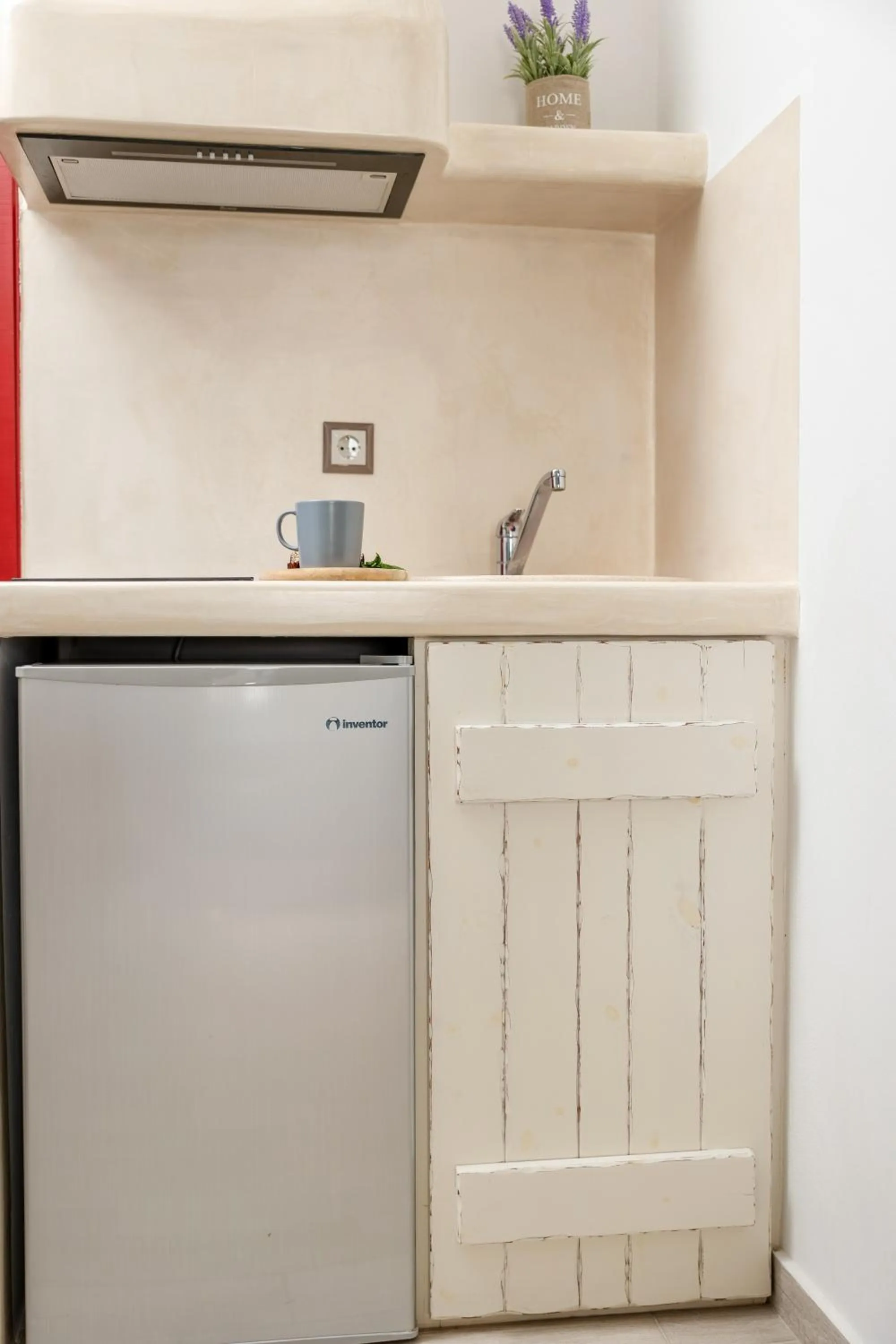 Kitchen or kitchenette in Katerina Roza Studios - Heartfelt Hospitality in the City