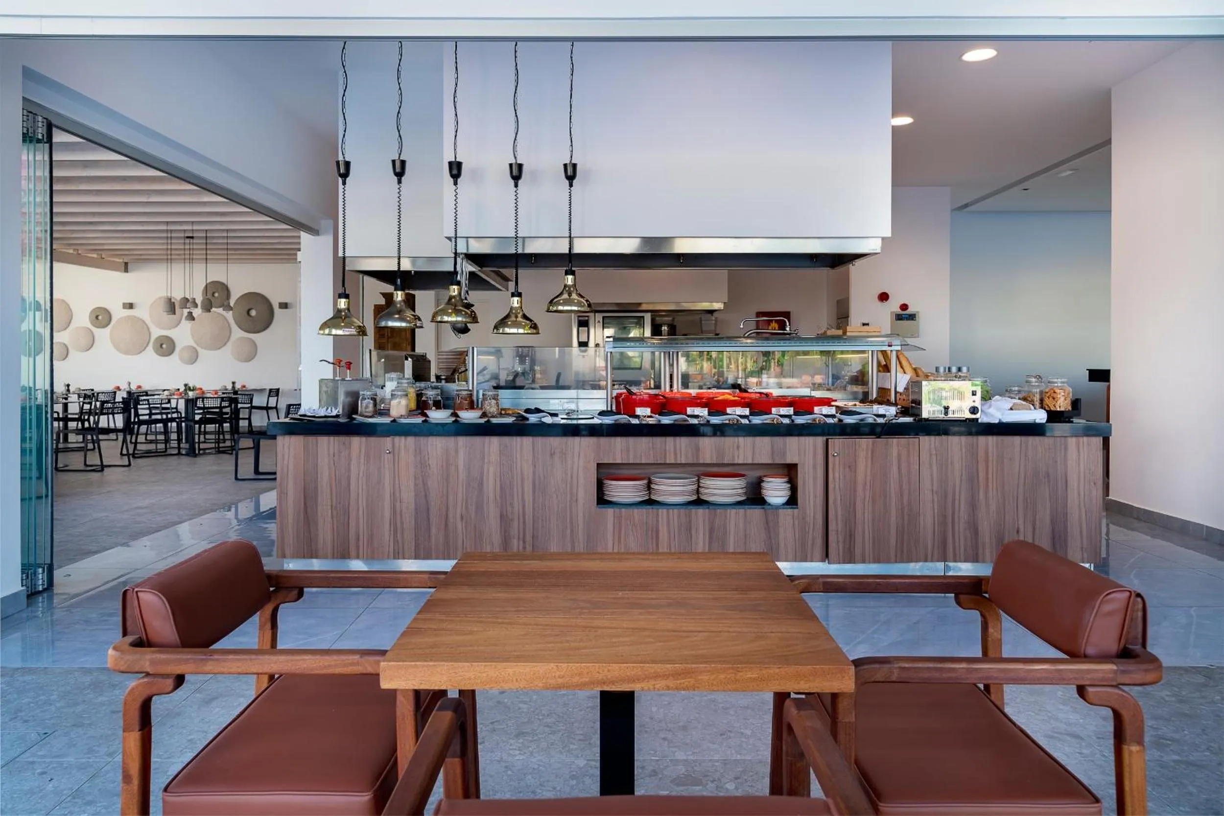 Restaurant/places to eat in Diamond Boutique Hotel