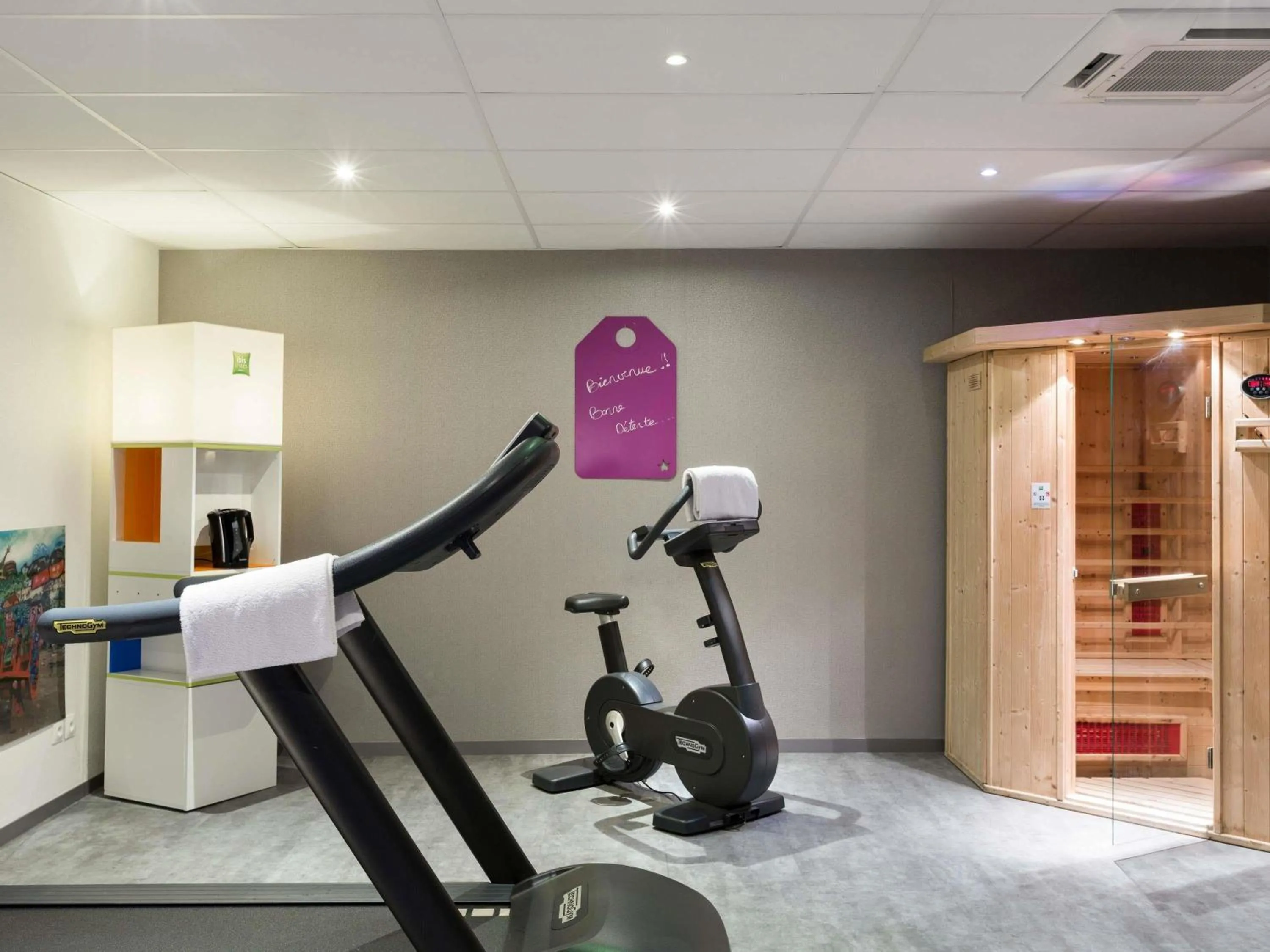 Fitness centre/facilities in ibis Styles Blois Centre Gare