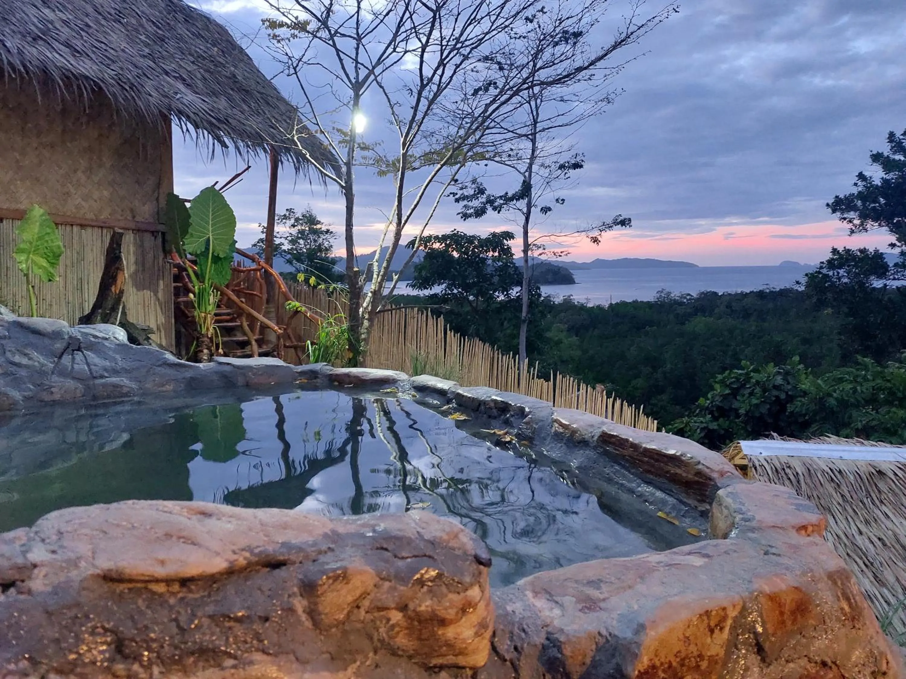 Natural landscape in Jungle Bar Honeymoon suite & private pool