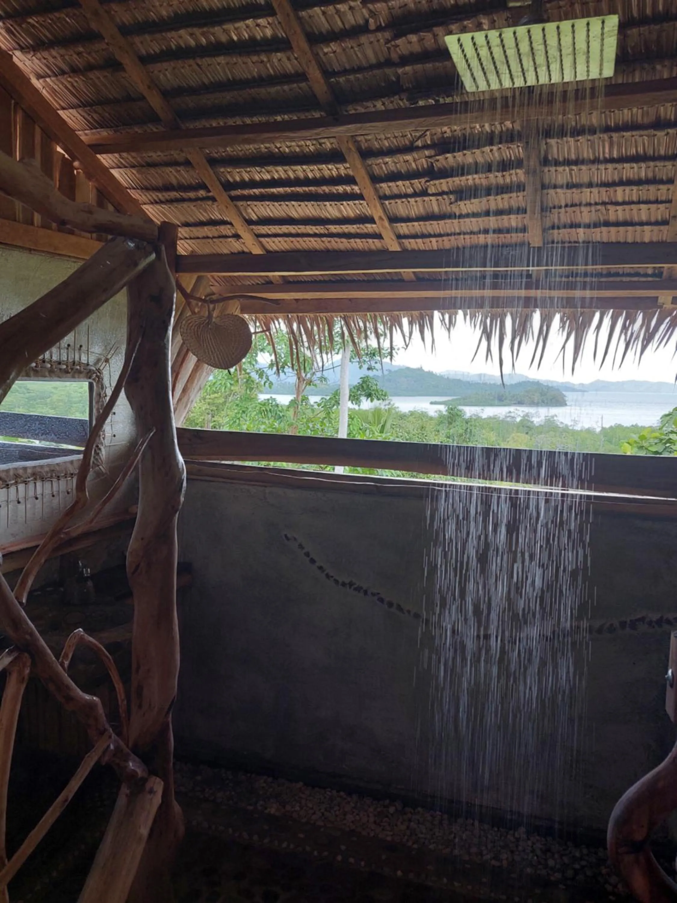 Bathroom in Jungle Bar Honeymoon suite & private pool