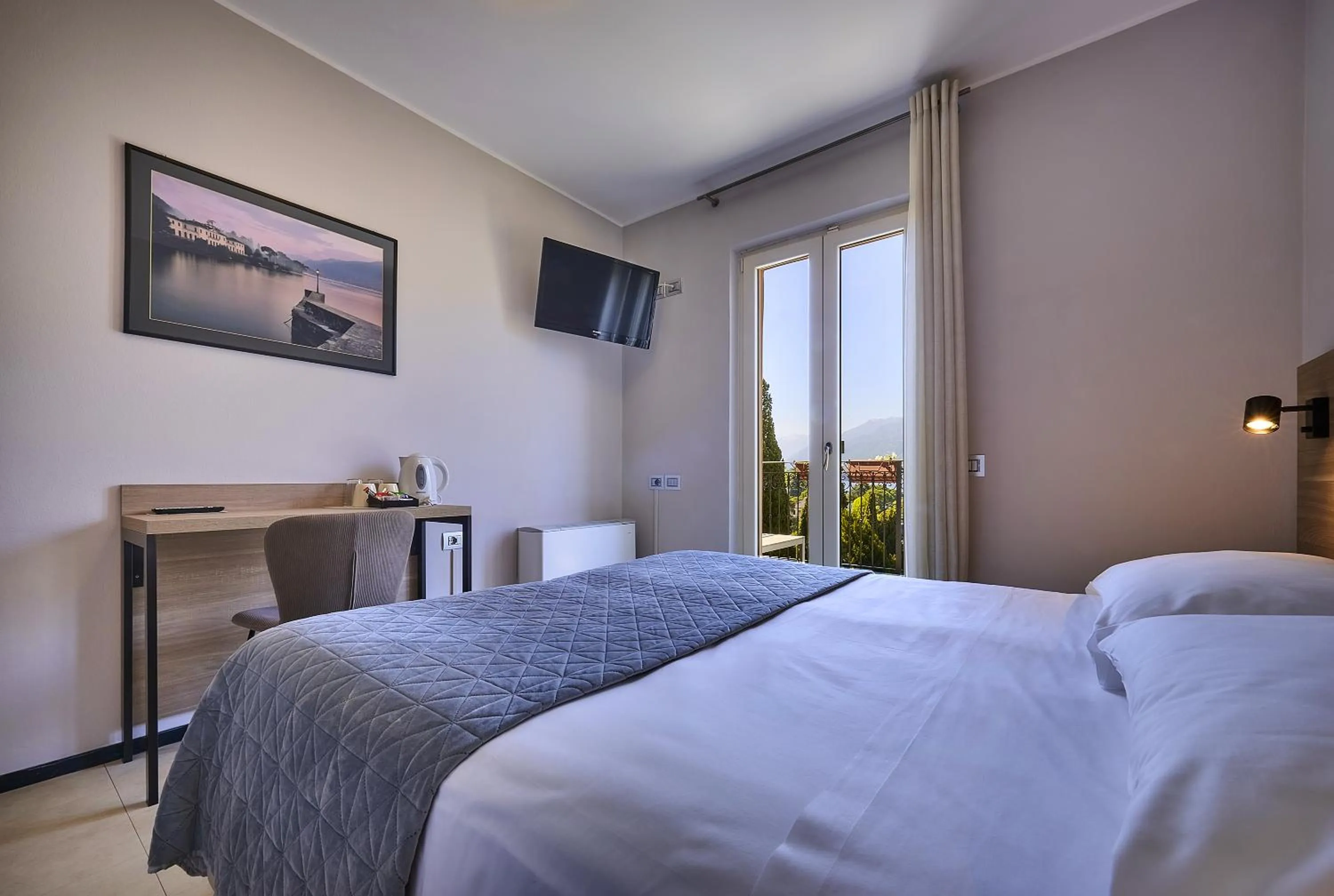 Bed in Albergo Silvio