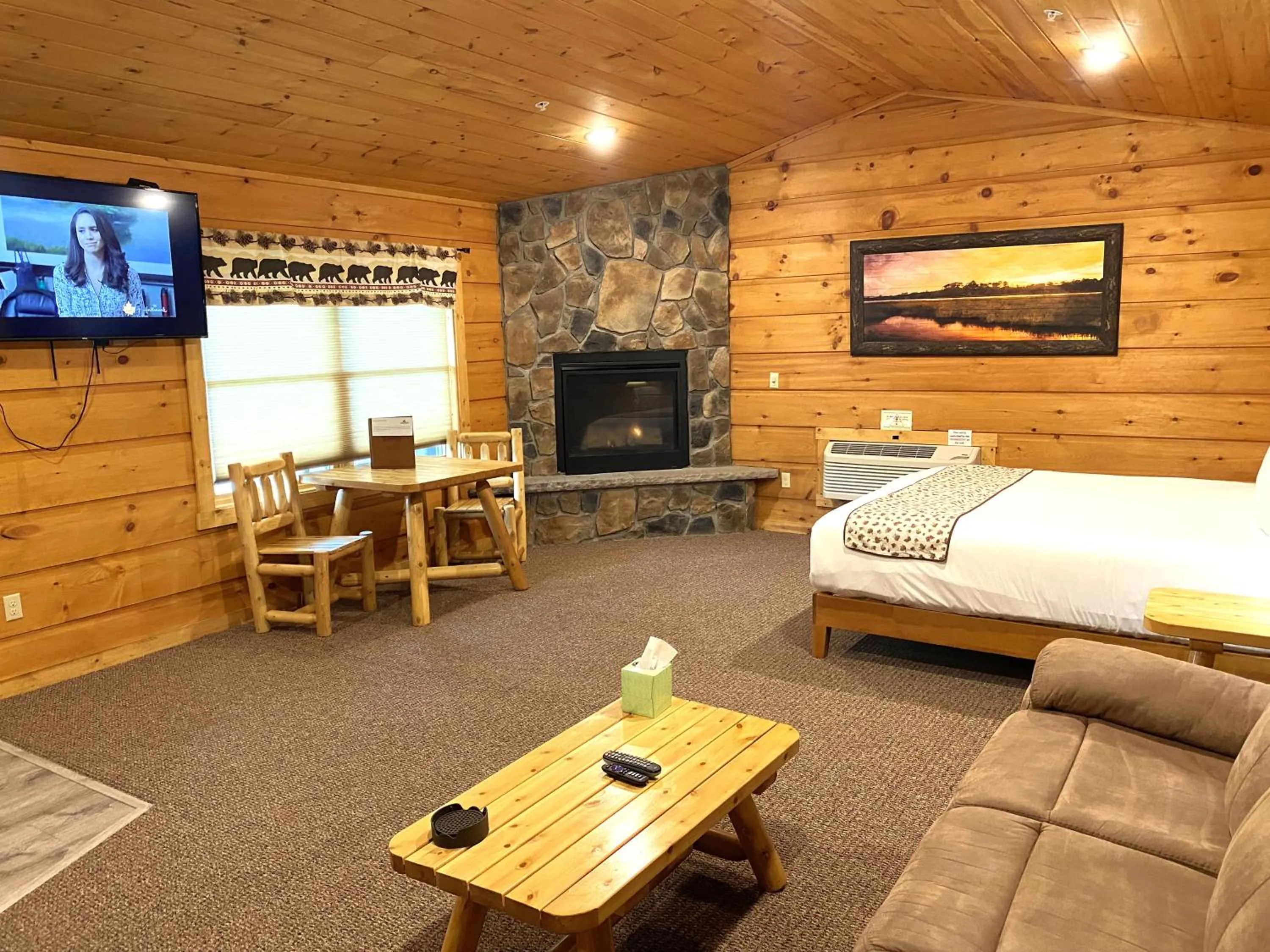 Bed in The Lodges at Sunset Village