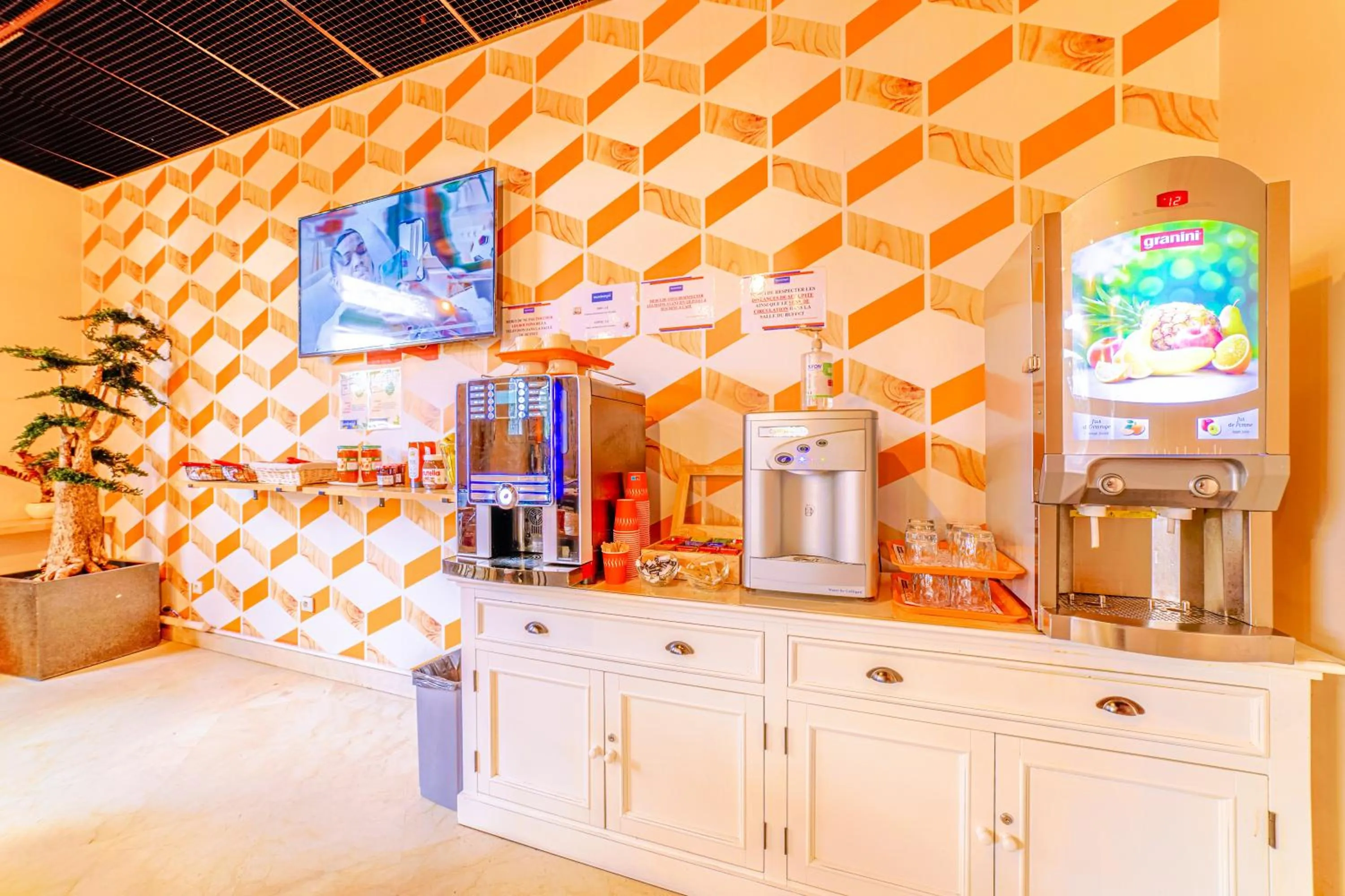 Breakfast in Résidence Montempô Appart'Hôtel Lyon Part Dieu