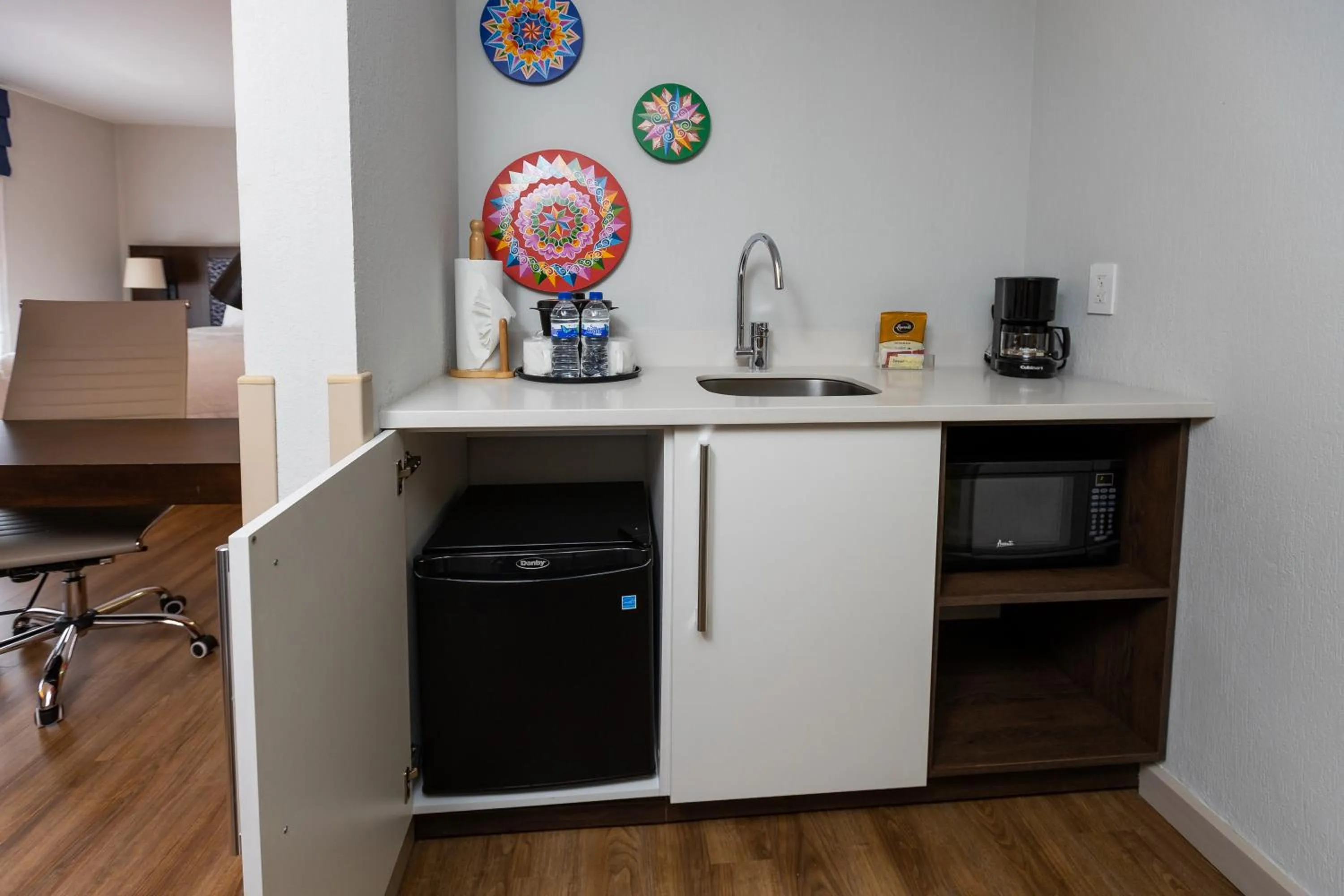 Kitchen or kitchenette in Hampton By Hilton San Jose Airport Costa Rica