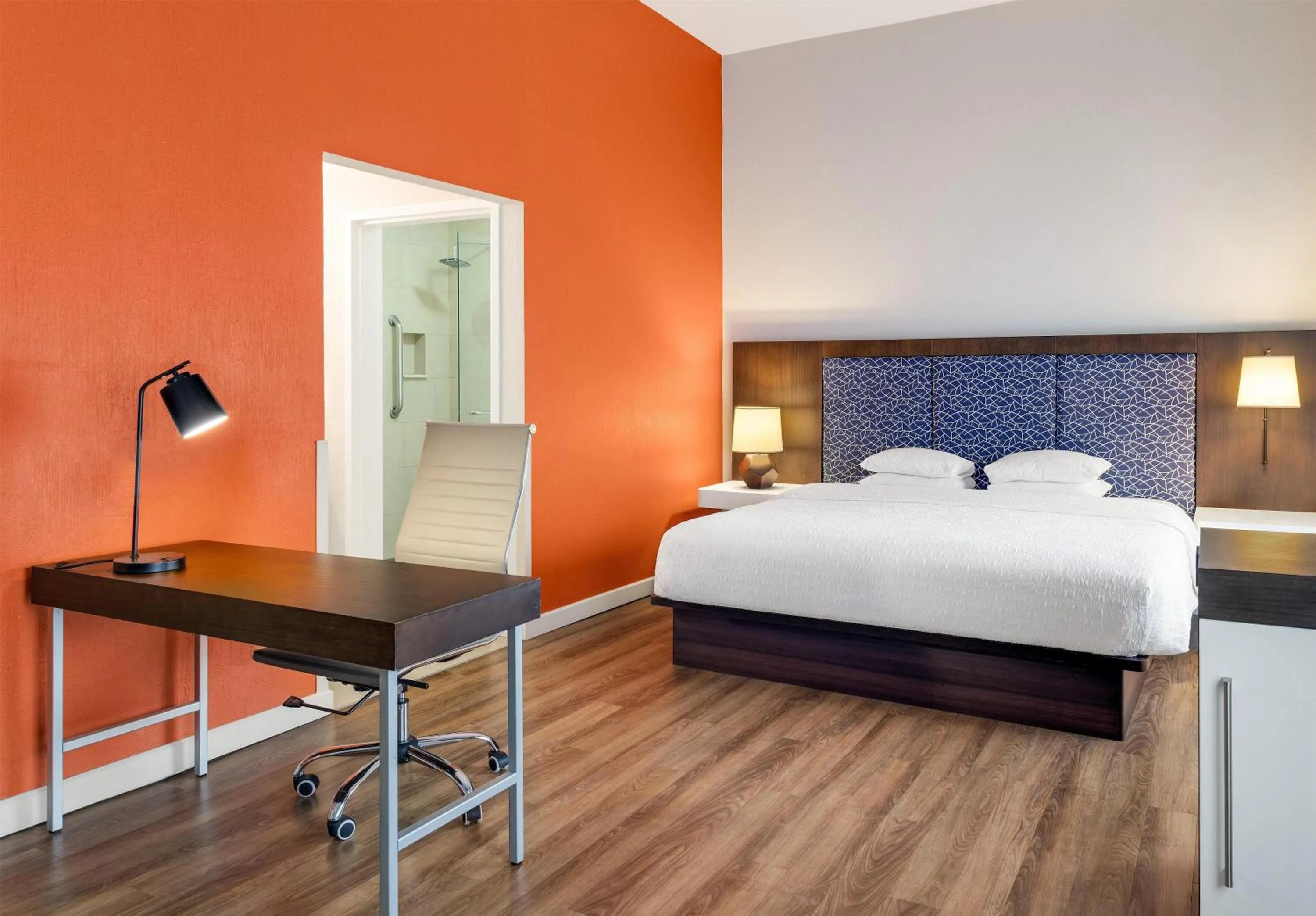 Bedroom, Bed in Hampton By Hilton San Jose Airport Costa Rica