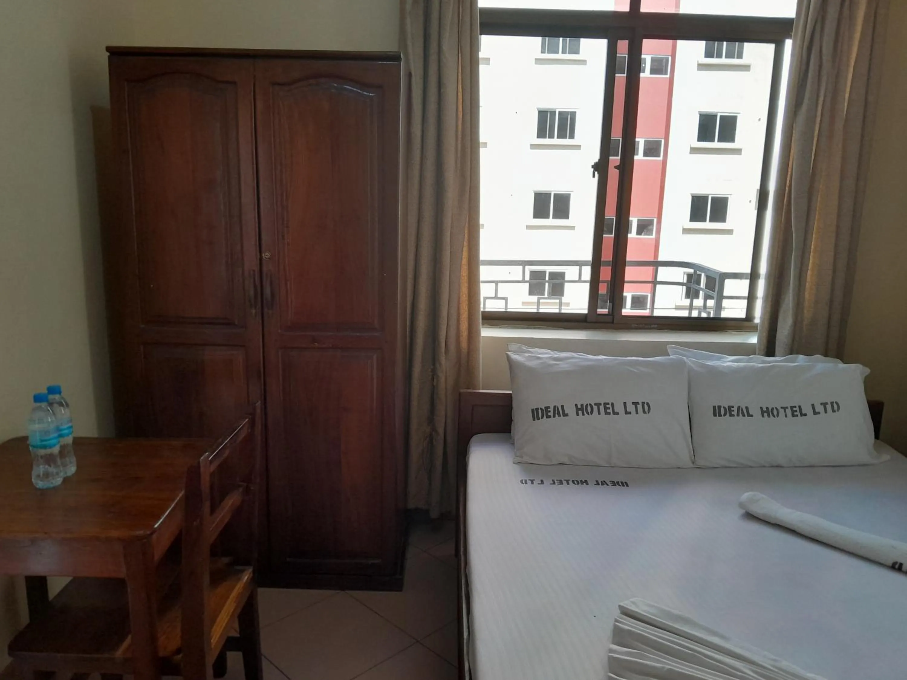 Photo of the whole room, Bed in Hotel Ideal