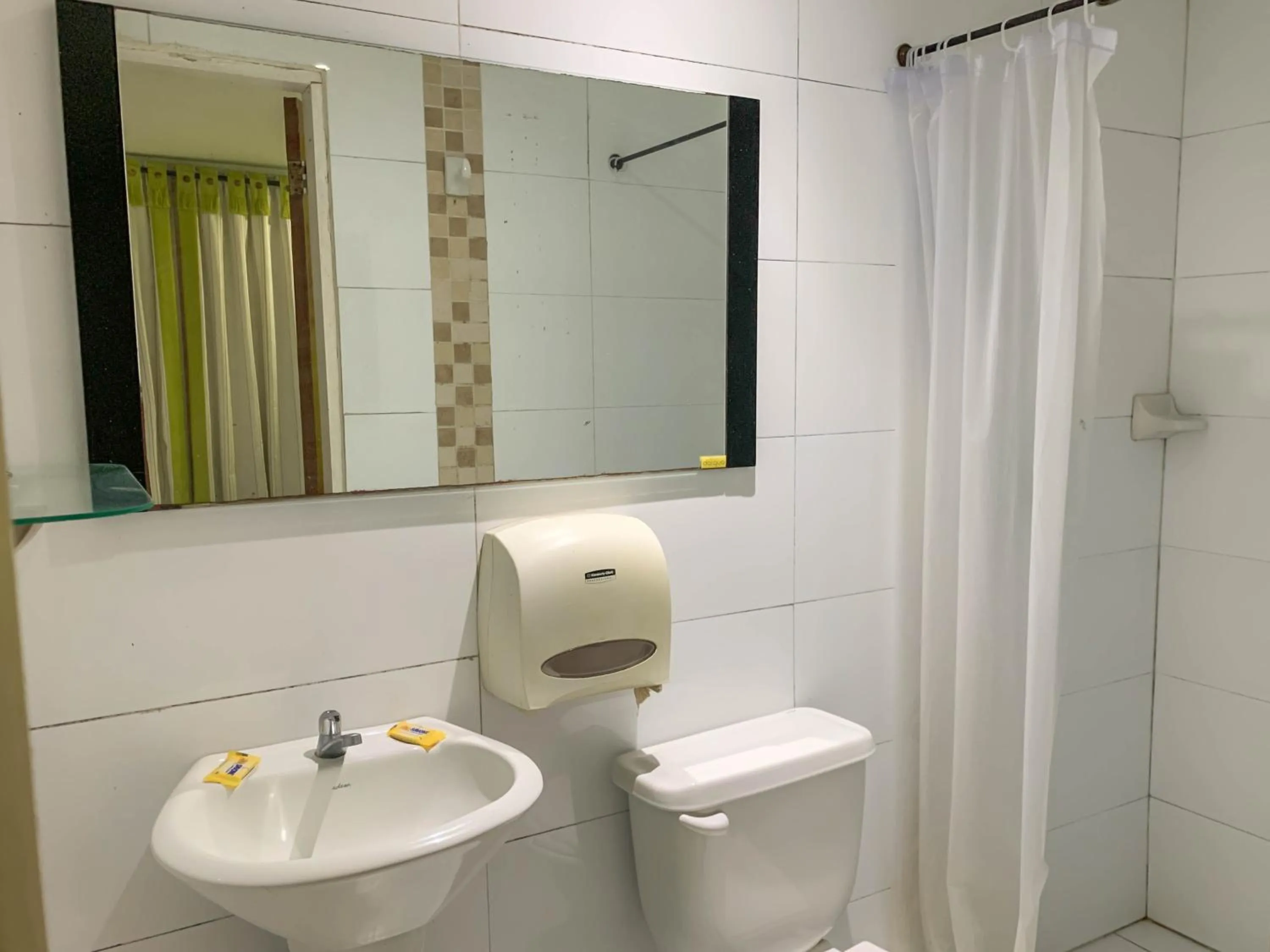 Bathroom in Hotel Veleros Cartagena