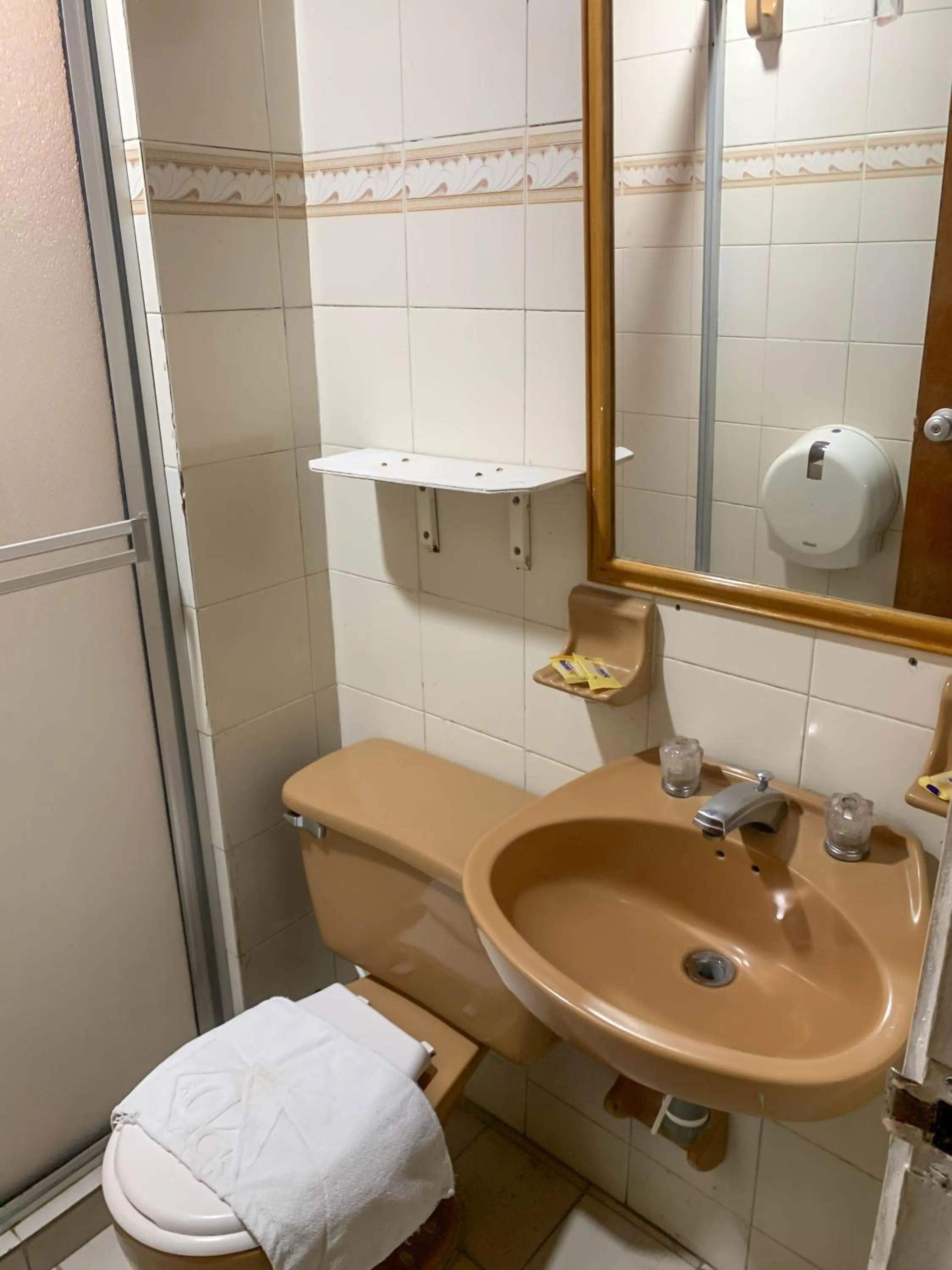 Bathroom in Hotel Veleros Cartagena