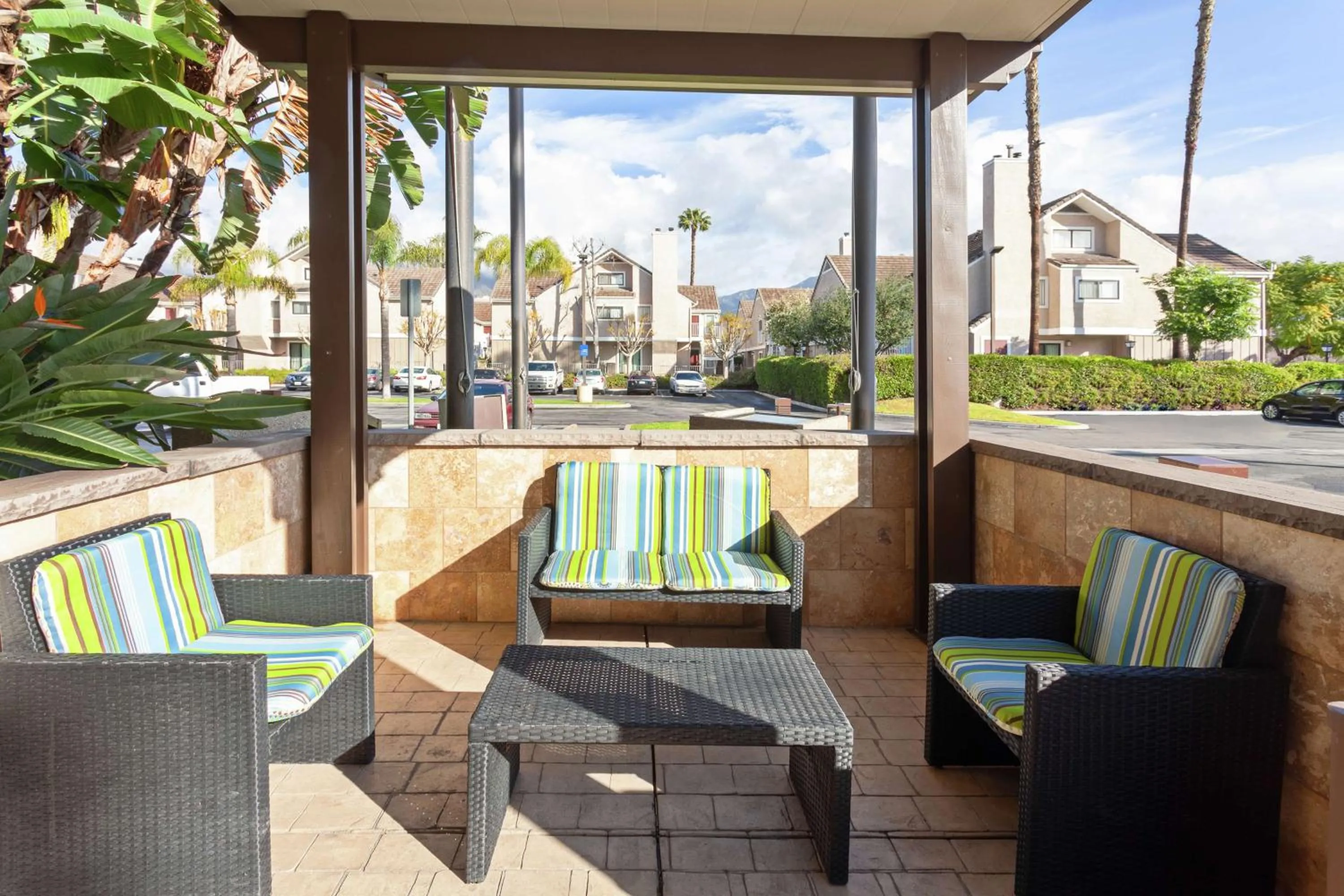 Patio in Hampton Inn Los Angeles/Arcadia