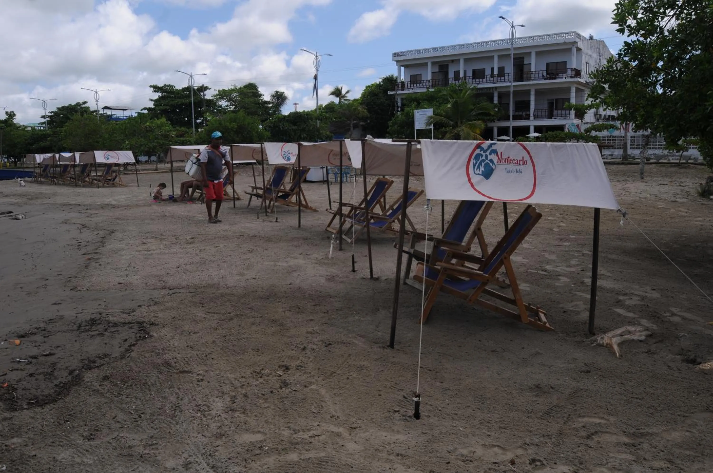 Property building in Hotel Montecarlo Beach