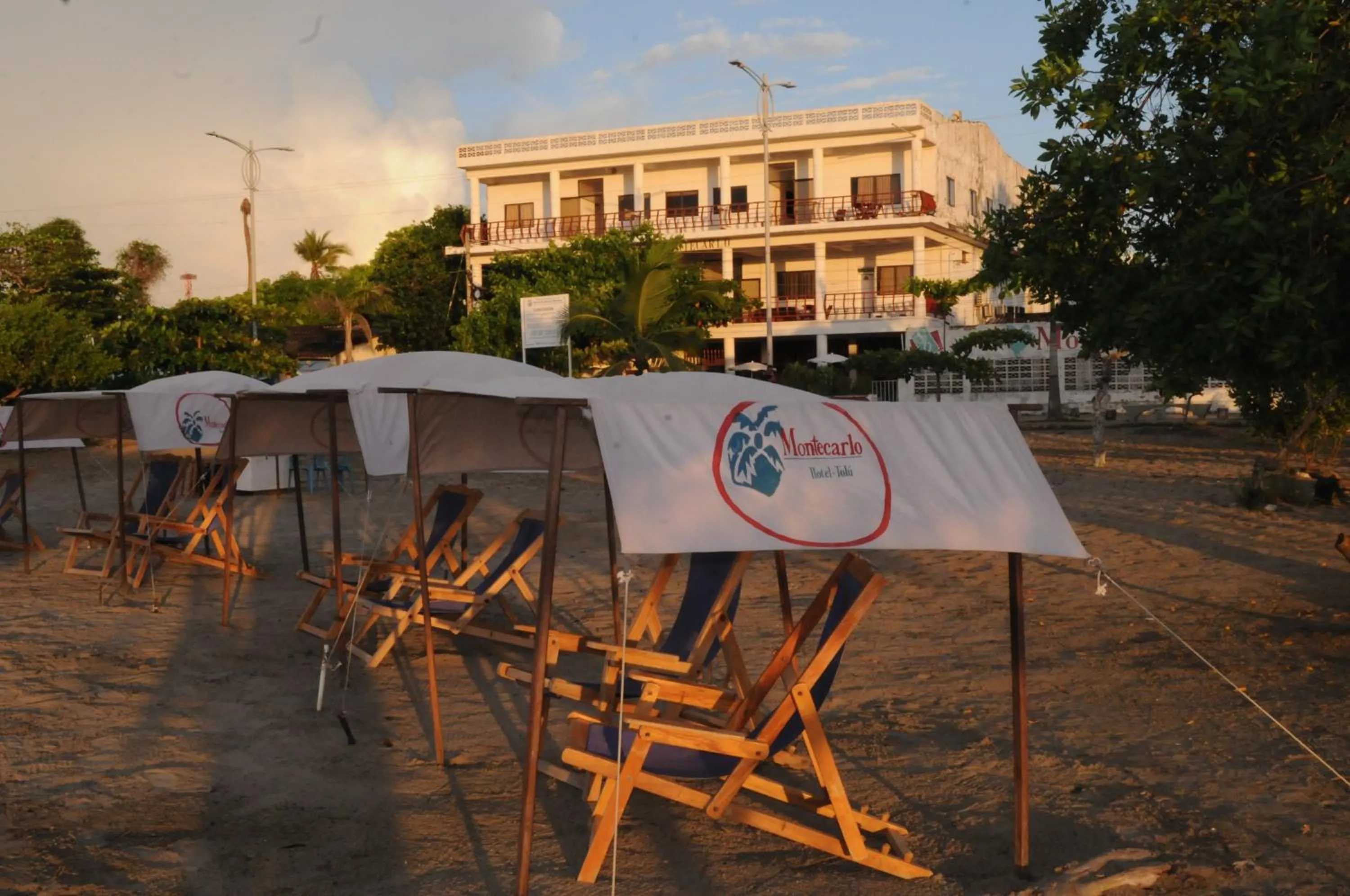 Property building in Hotel Montecarlo Beach