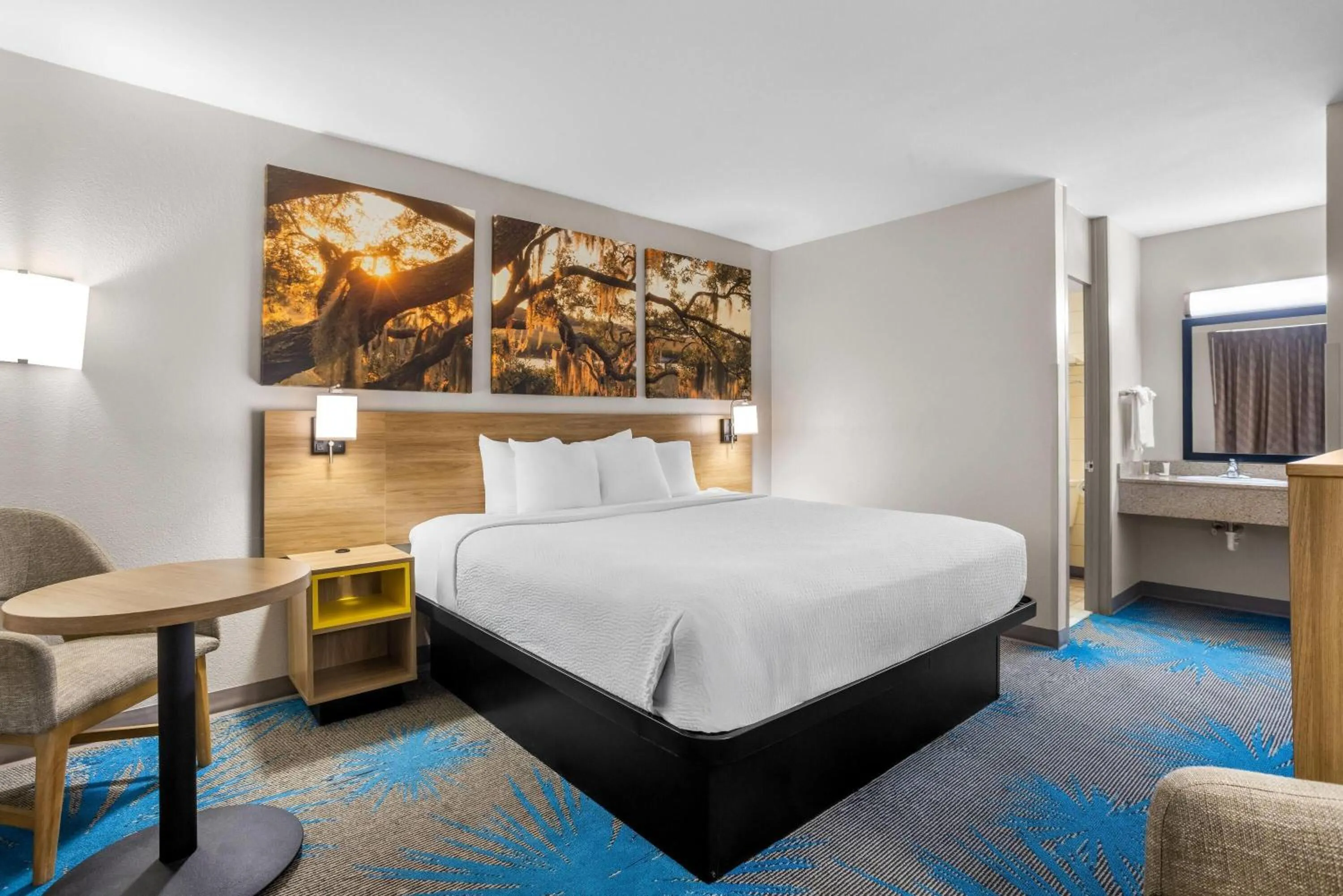 Bed in Days Inn by Wyndham Adel I-75