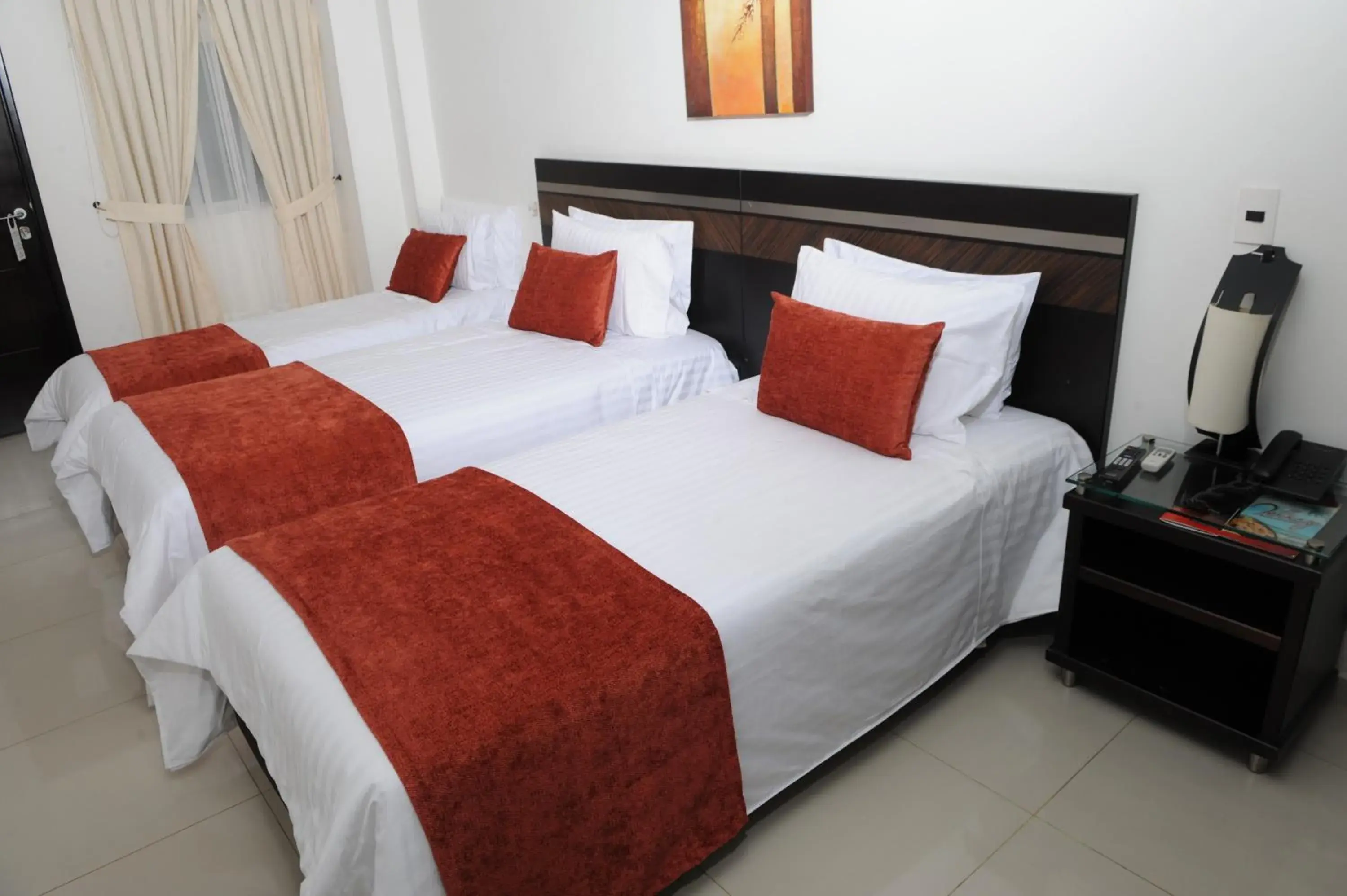 Triple Room in Hotel San José Plaza Triple Room in Hotel San José Plaza