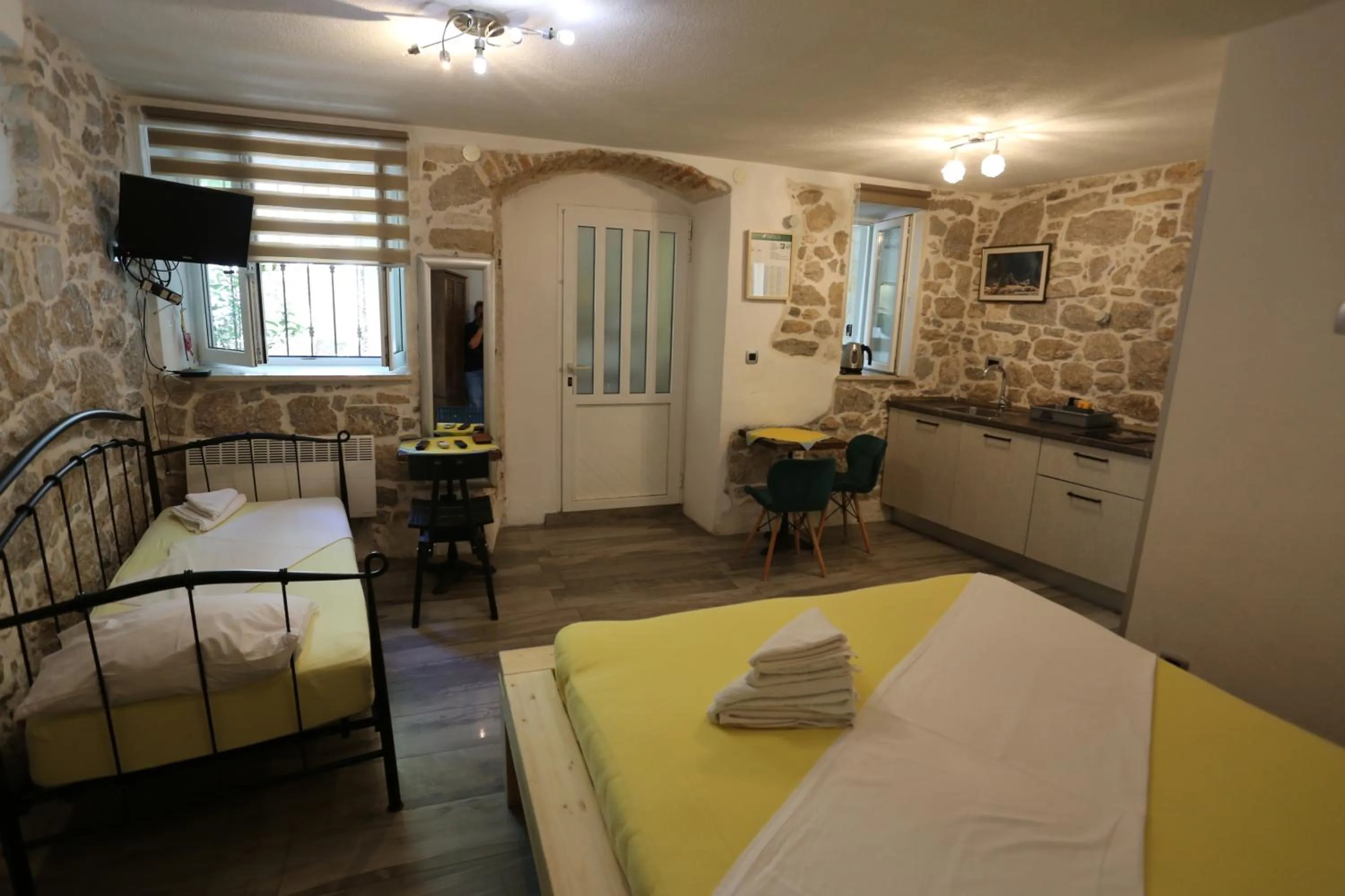 Bed in Apartments Nikolla